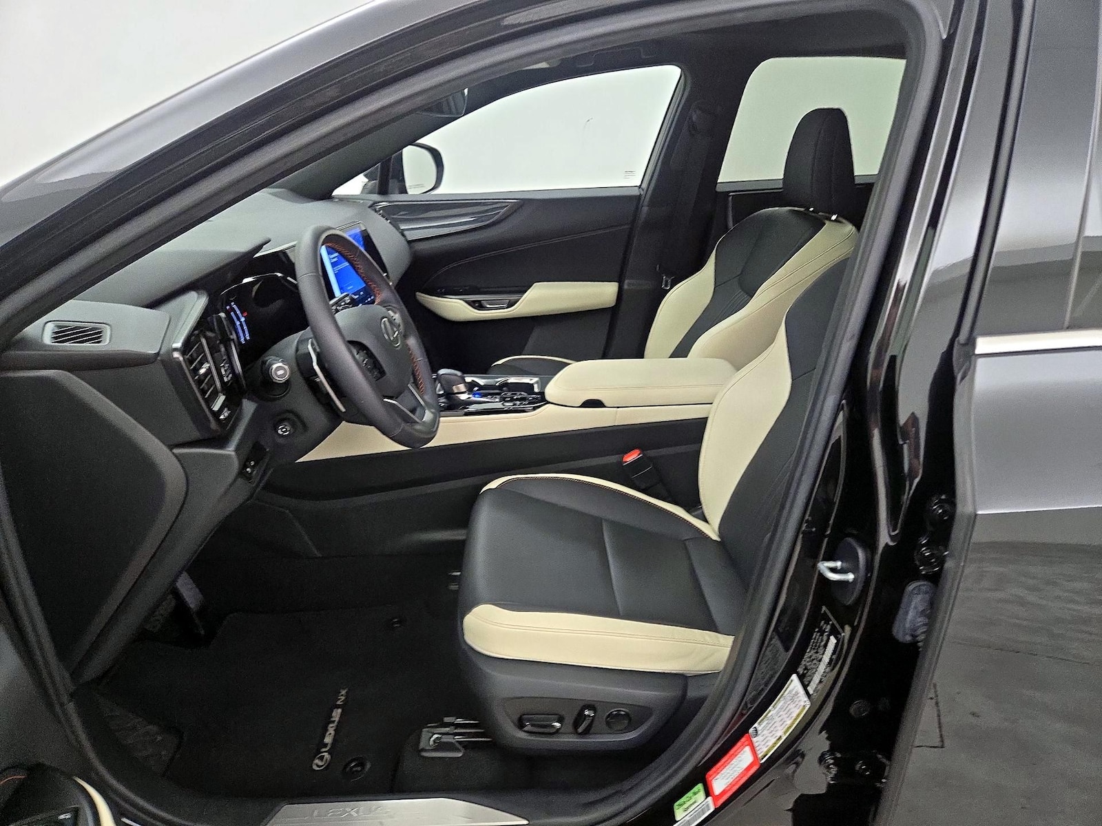 2023 Lexus NX 350 - Photo 12