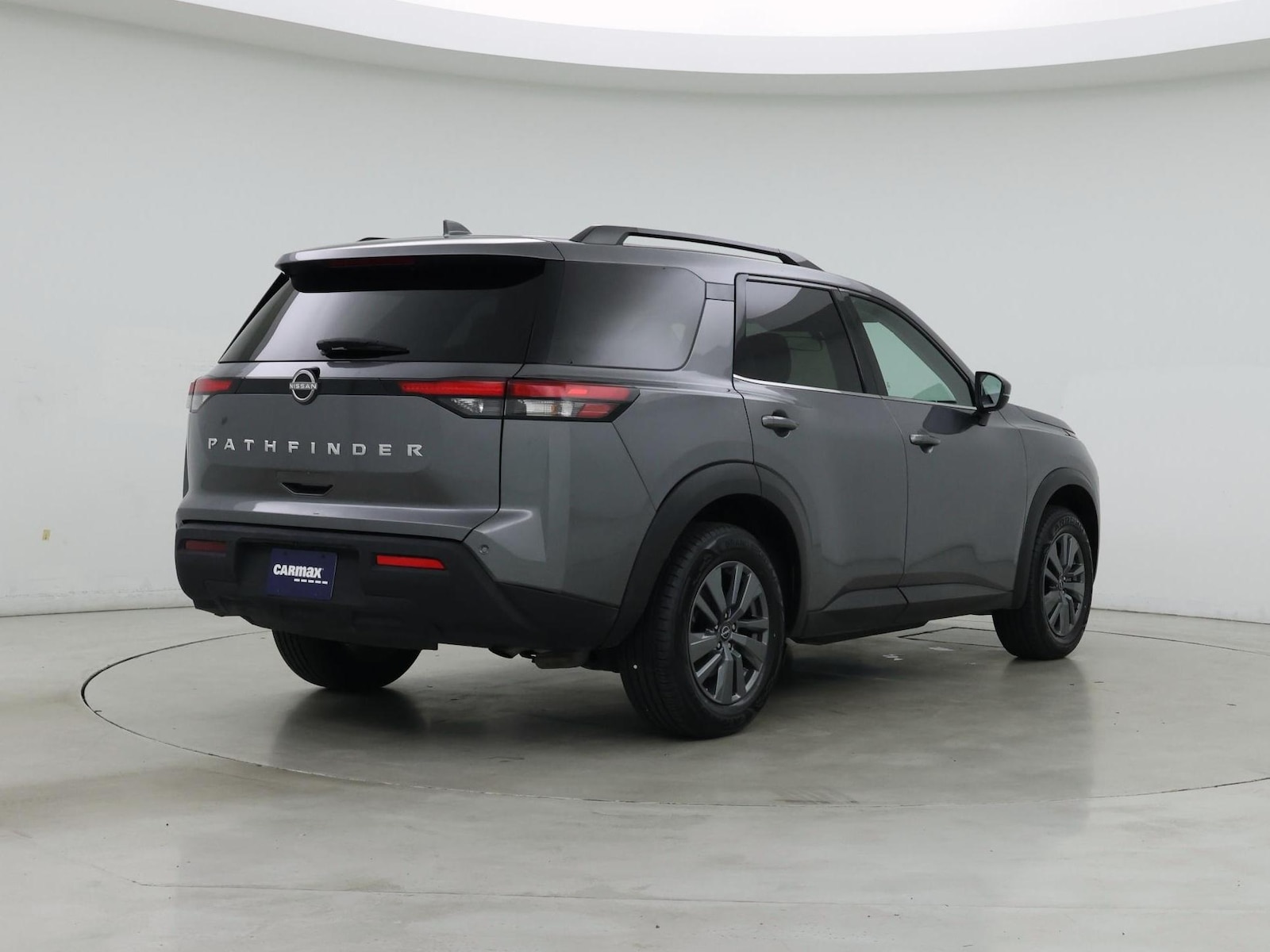 2025 Nissan Pathfinder SV - Photo 9