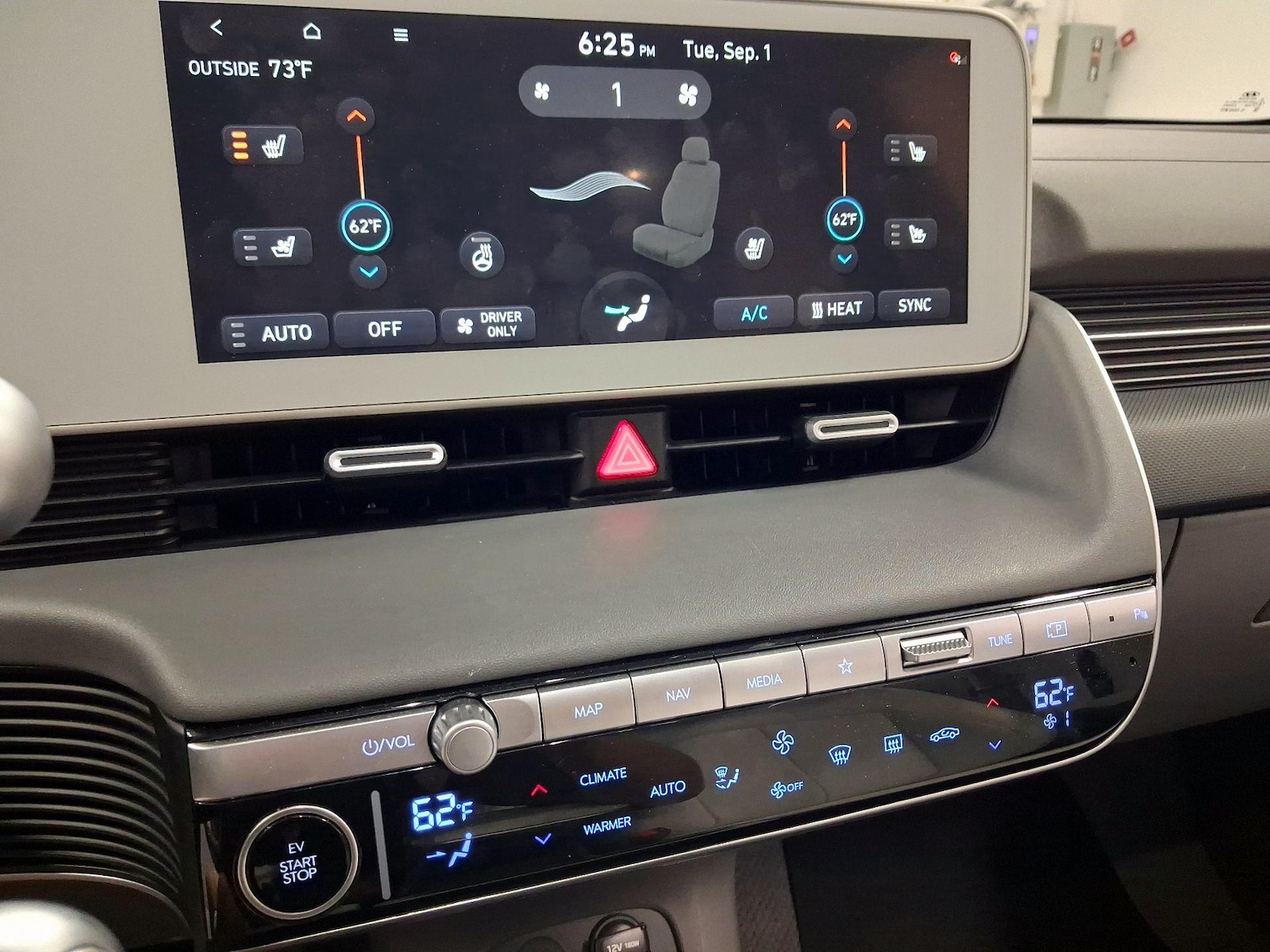 2022 Hyundai IONIQ 5 Limited - Photo 15