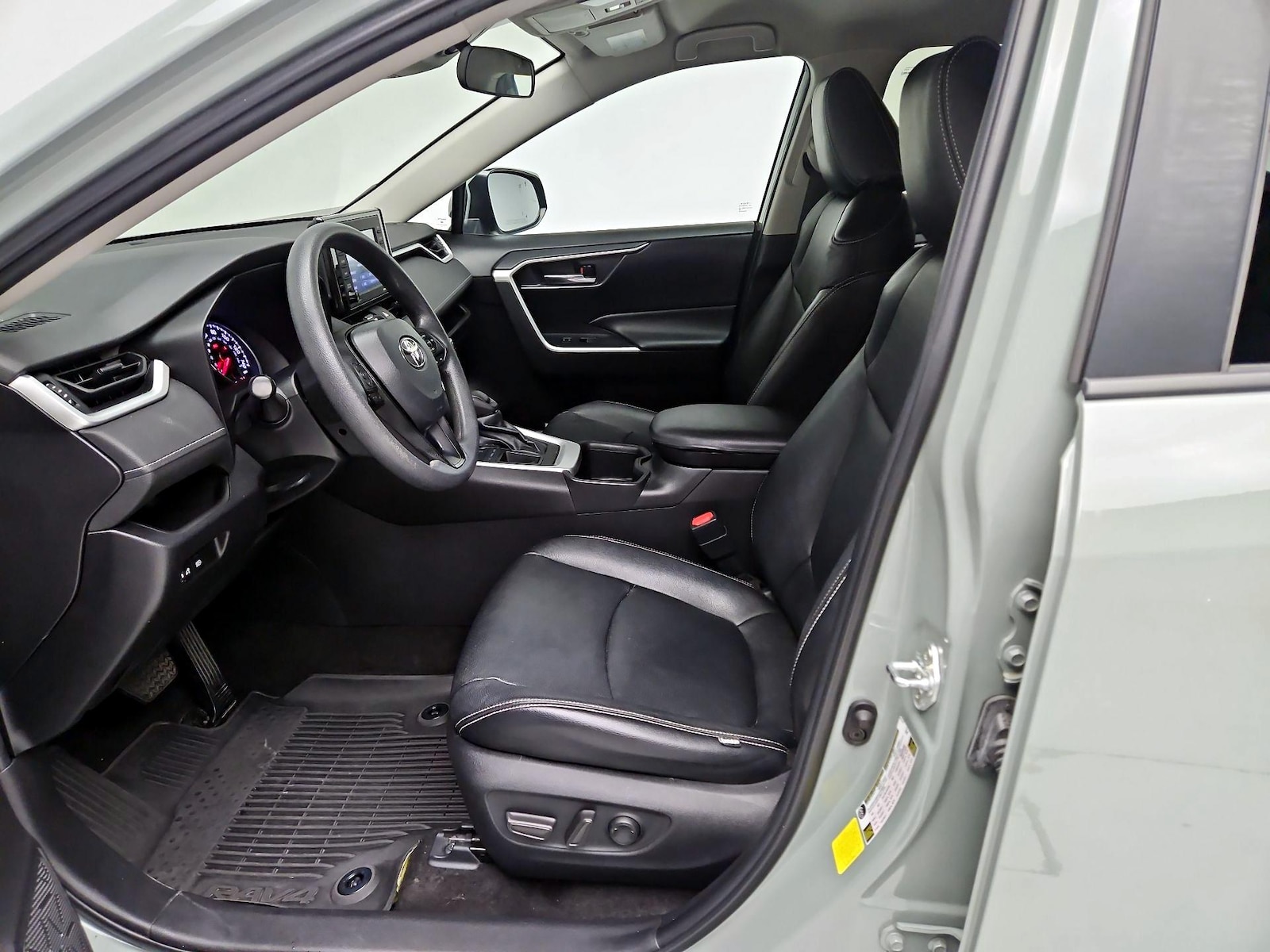 Power Seat(s) & Side Airbags