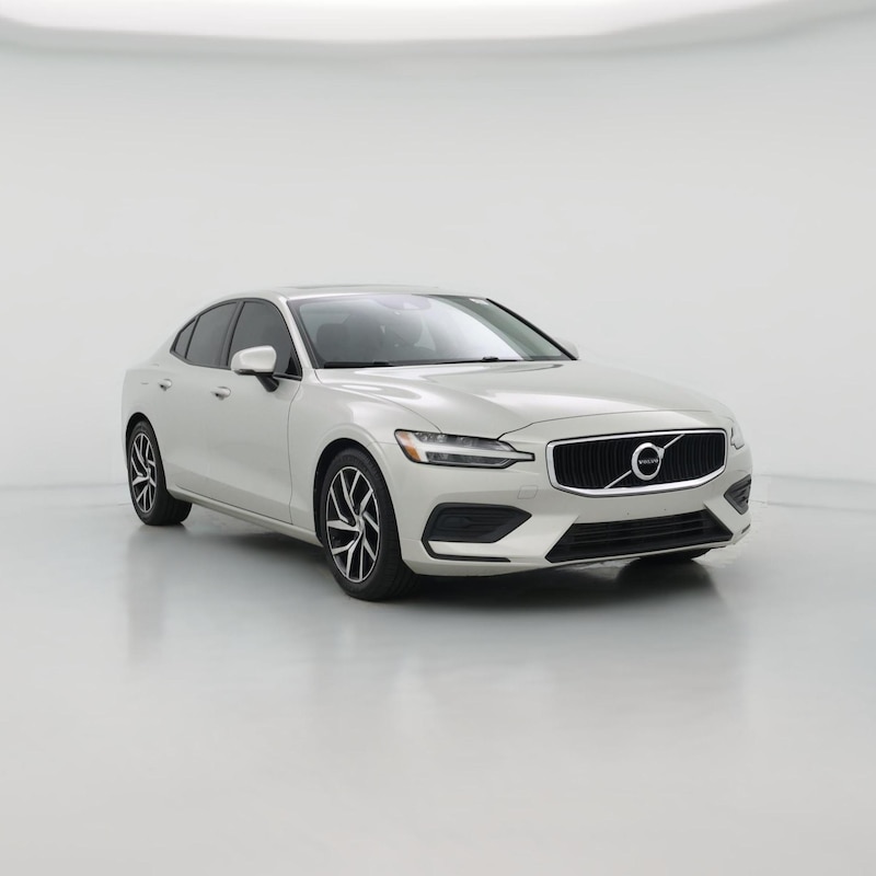 2020 Volvo S60 T6 Momentum