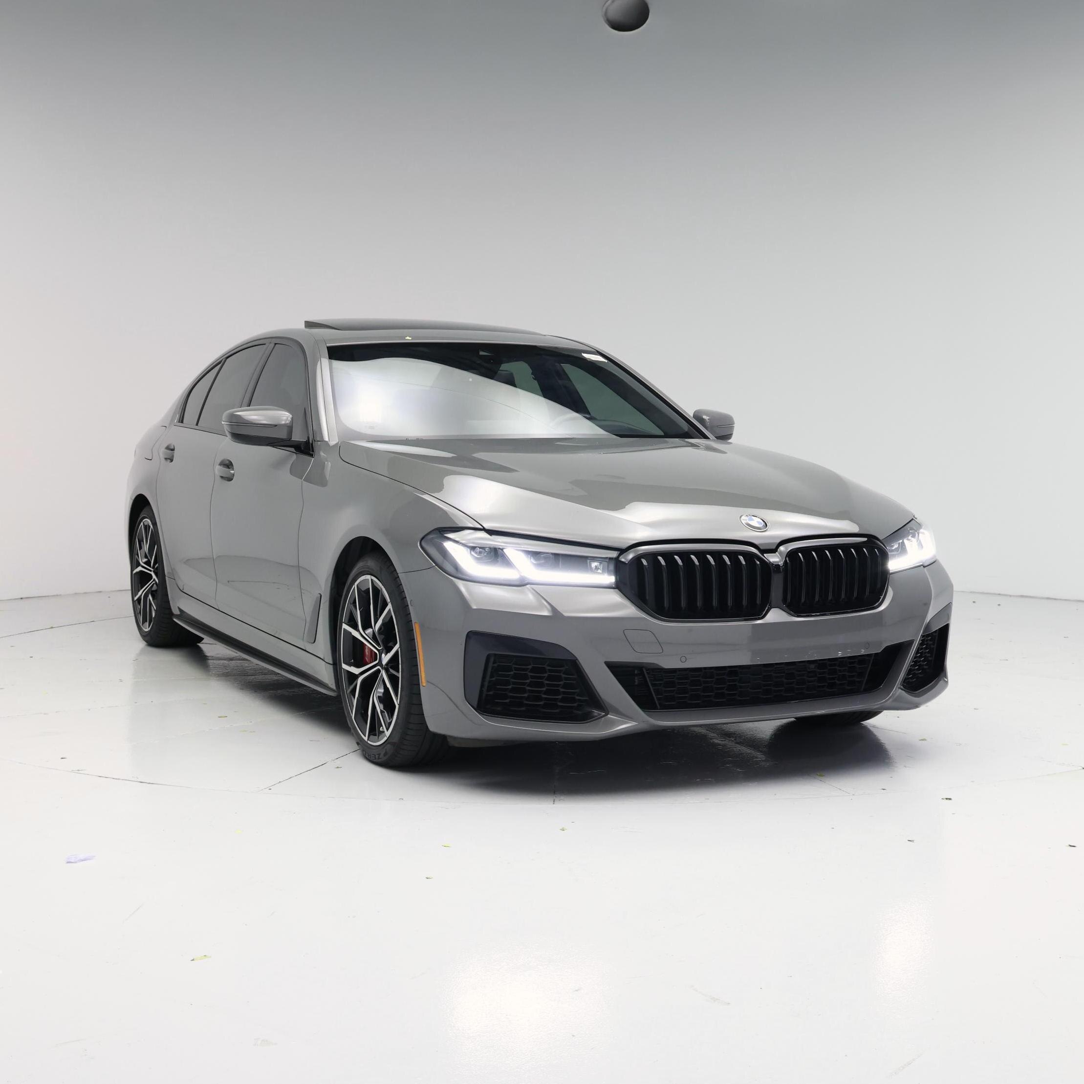 Gray 2022 BMW 5 Series Sedan Rear-Wheel Drive Automatic