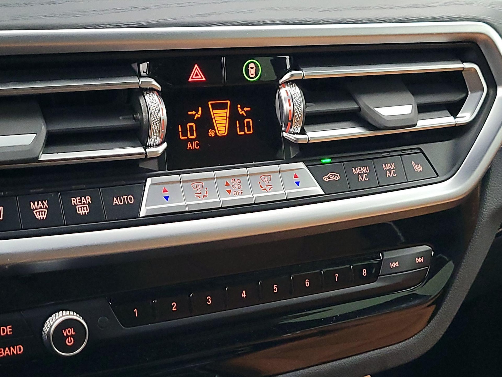 2023 BMW X4 30i - Photo 18