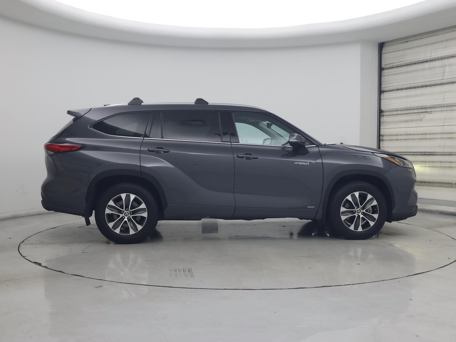 2020 Toyota Highlander XLE - Photo 8