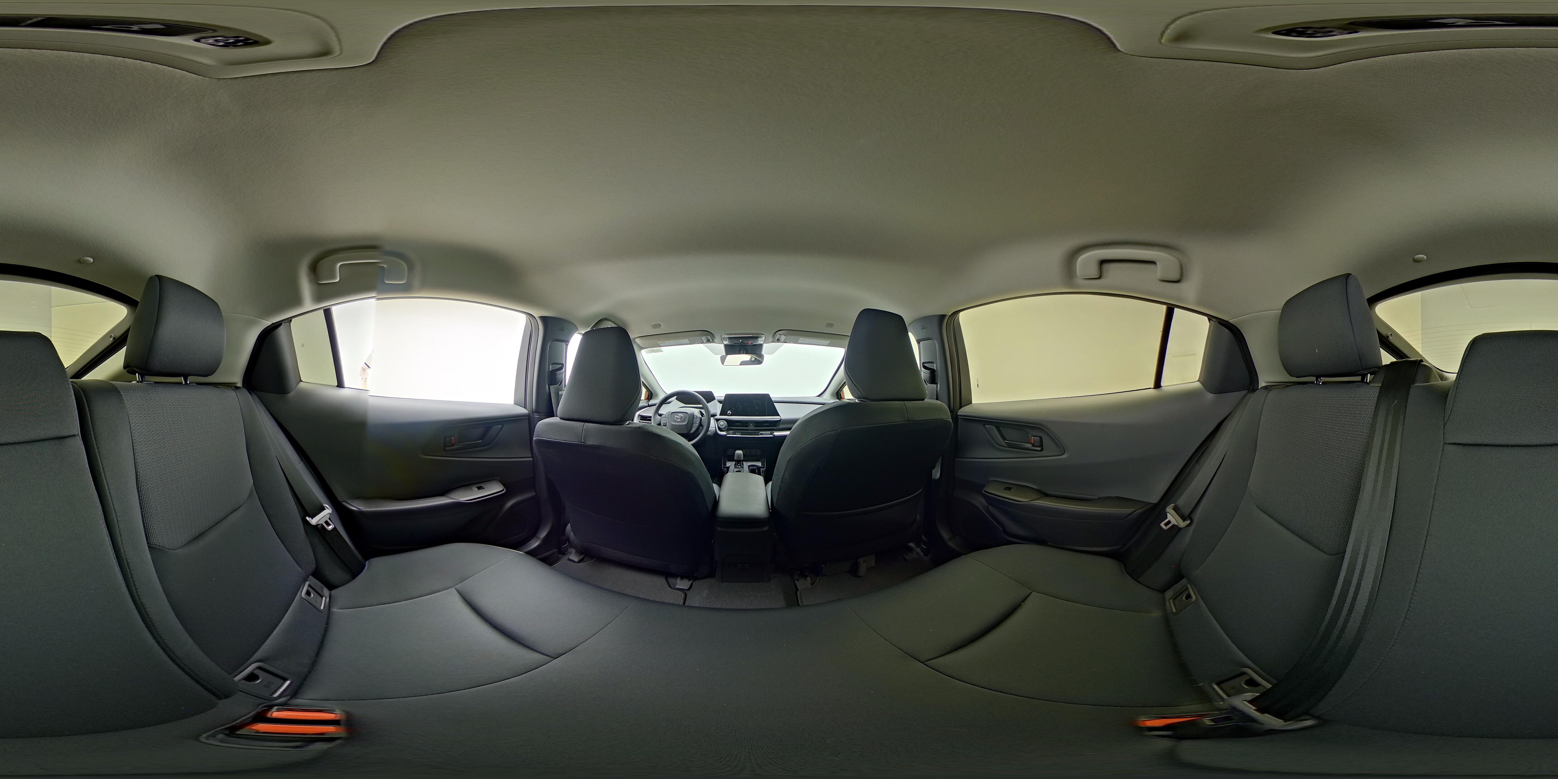 2024 Toyota Prius LE - Photo 25
