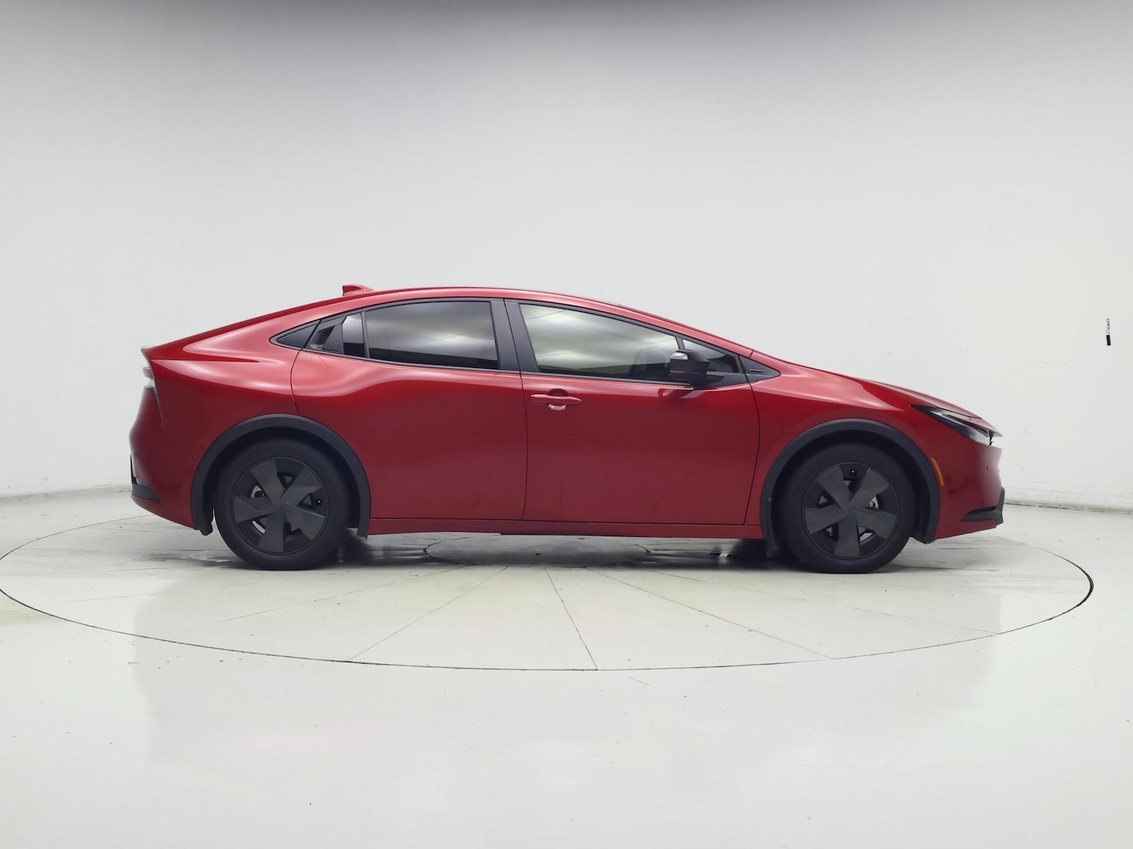 2024 Toyota Prius LE - Photo 8