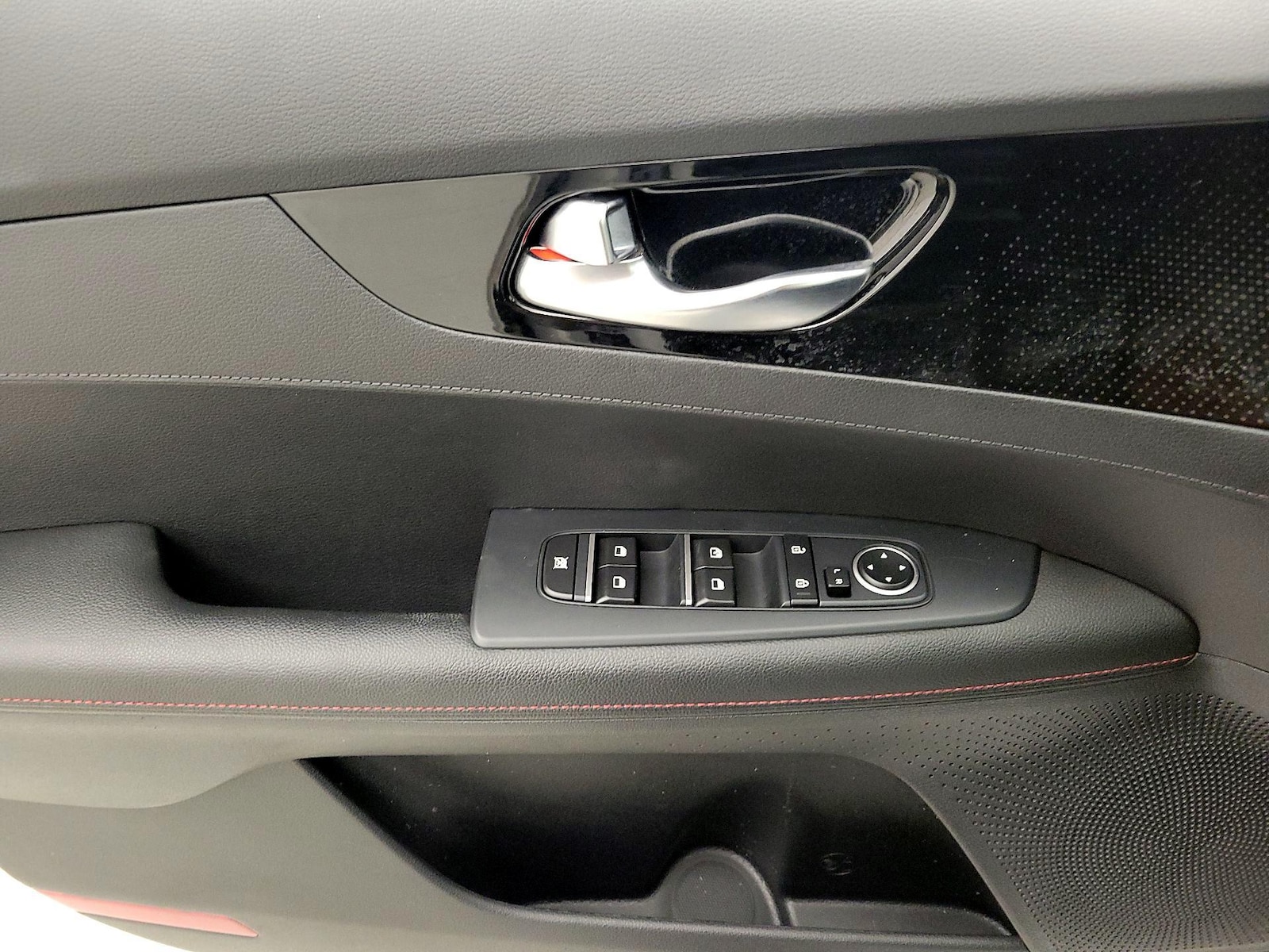 2021 Kia Forte GT - Photo 13