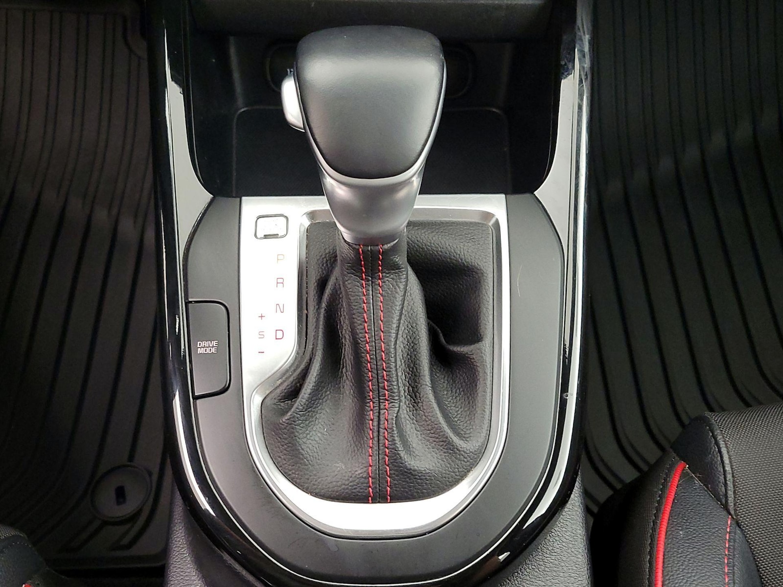2021 Kia Forte GT - Photo 18