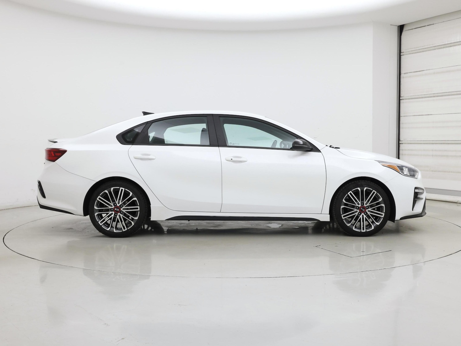 2021 Kia Forte GT - Photo 8