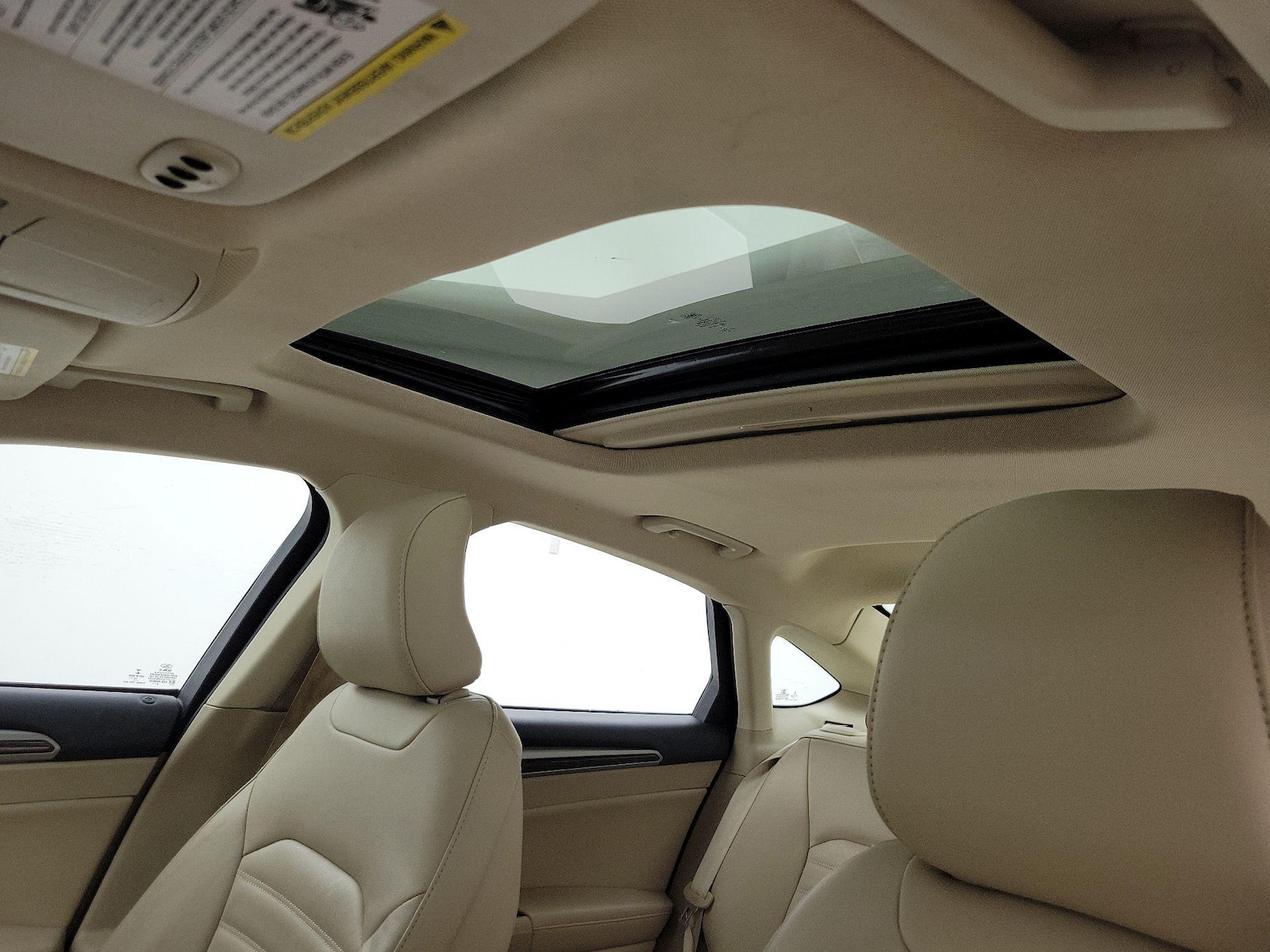 Sunroof(s) & Overhead Airbags