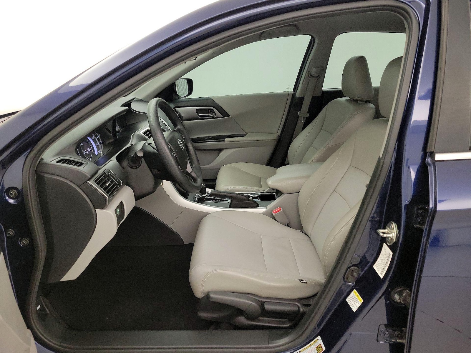 Leather Seats & Side Airbags
