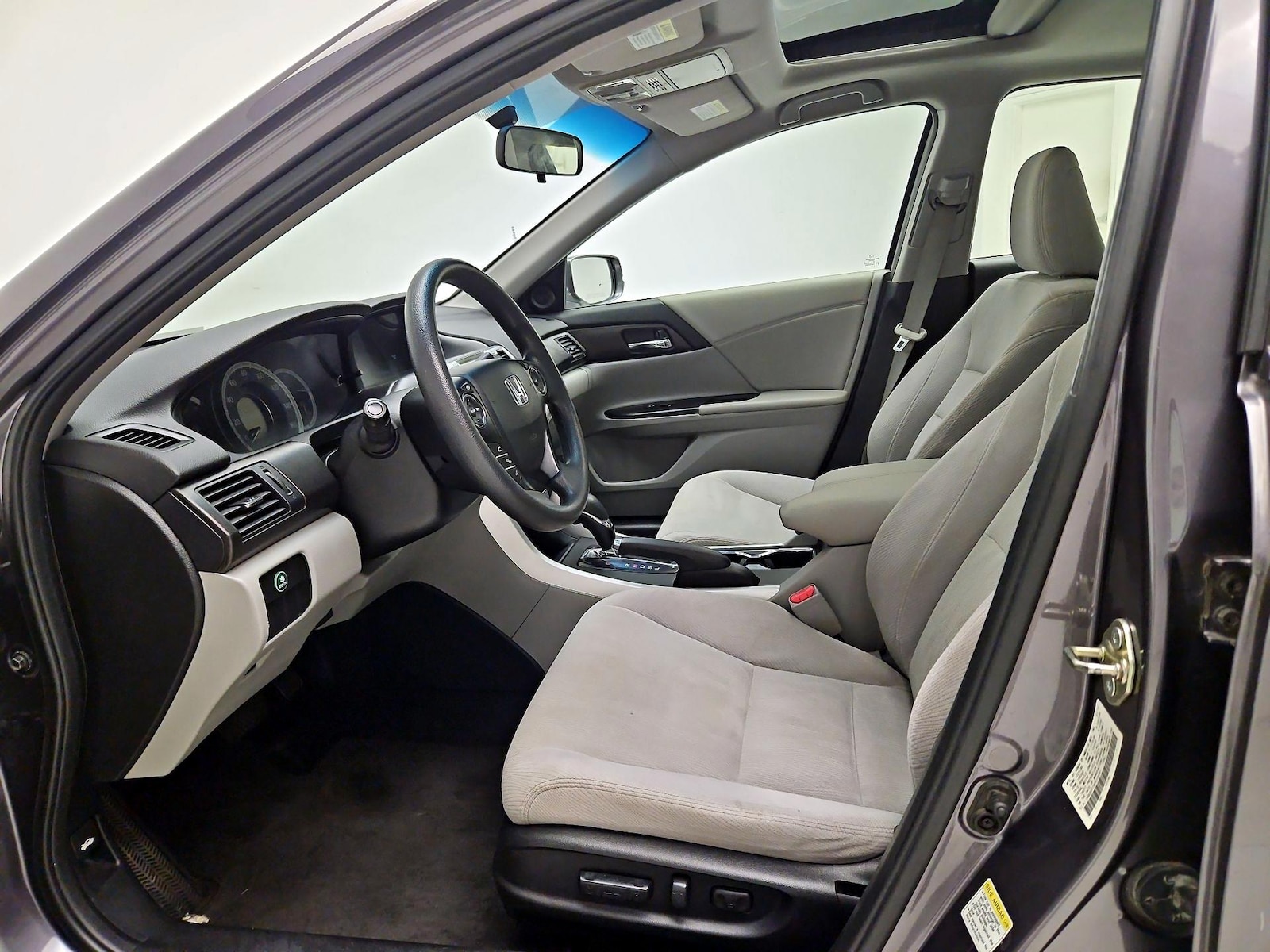 Power Seat(s) & Side Airbags