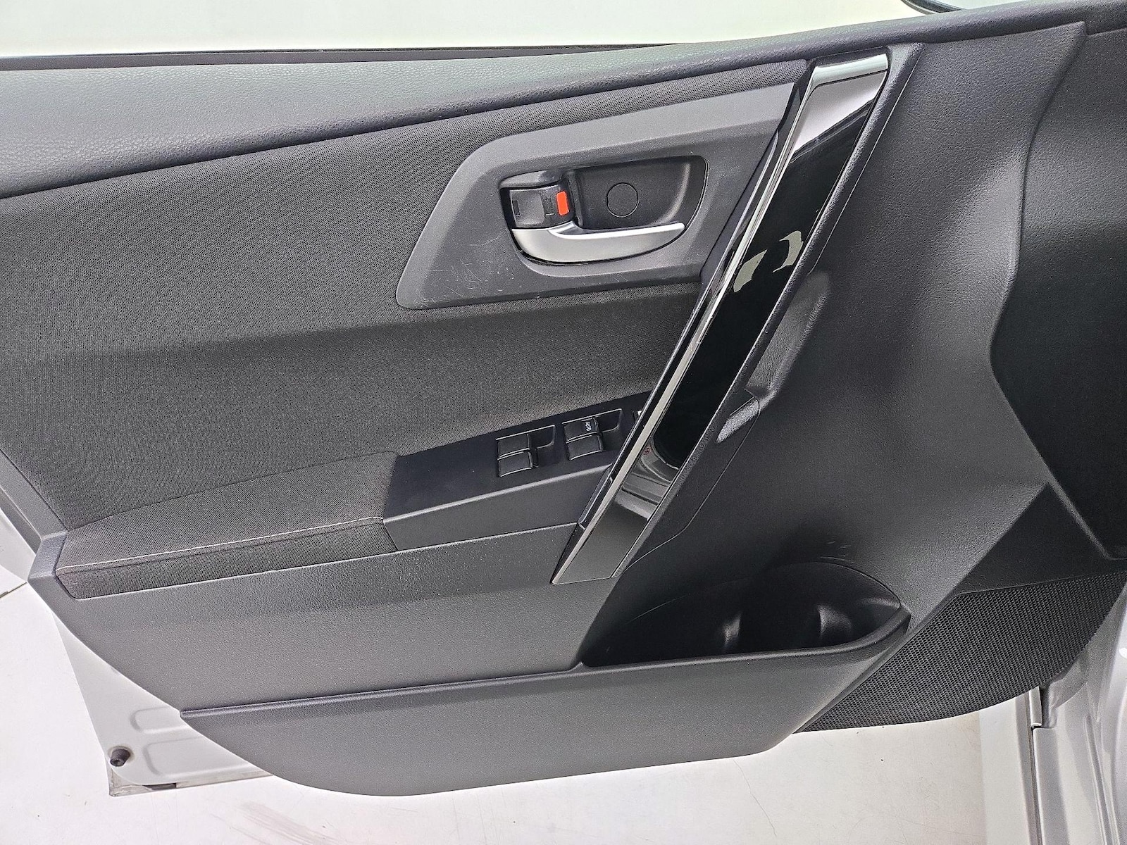 2018 Toyota Corolla iM Base - Photo 13