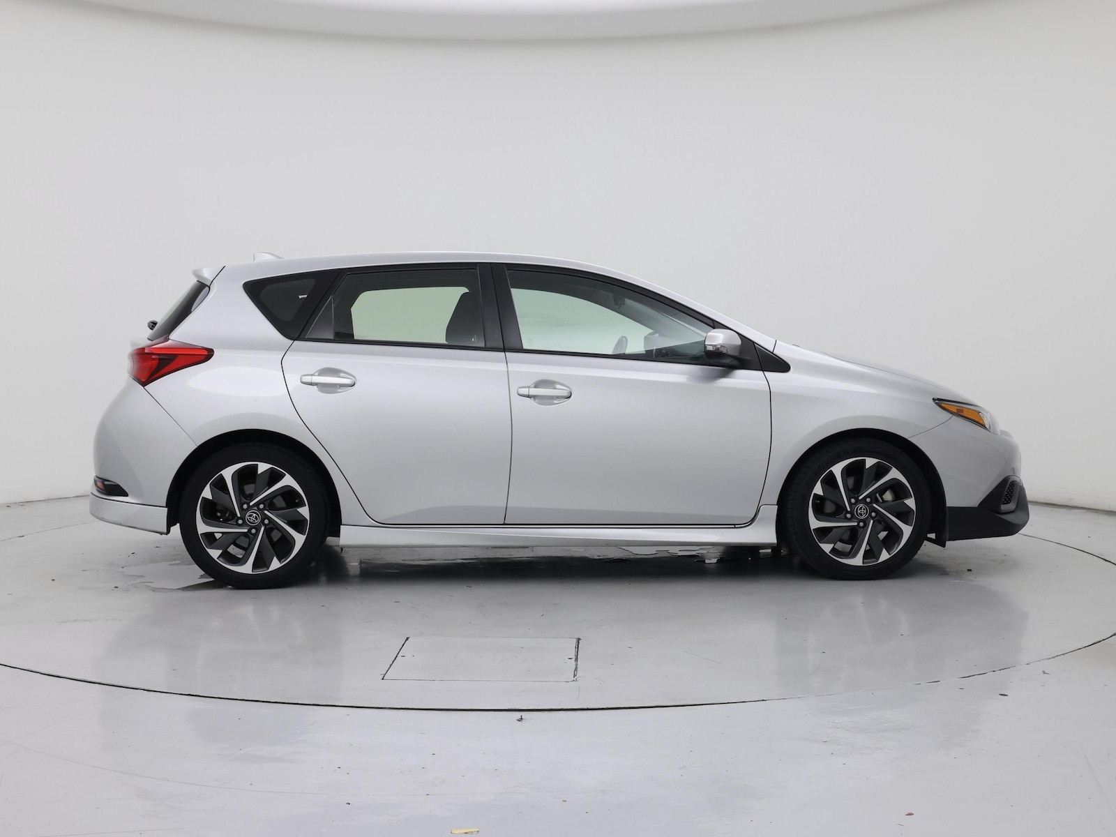 2018 Toyota Corolla iM Base - Photo 8