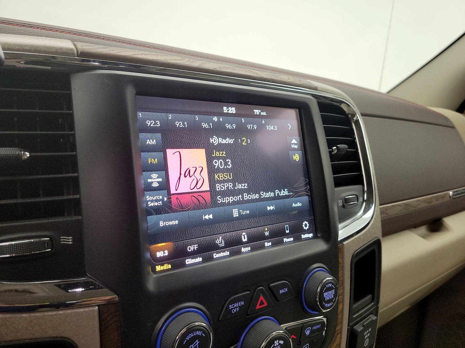 2018 RAM Ram 3500 Pickup Laramie Longhorn - Photo 17
