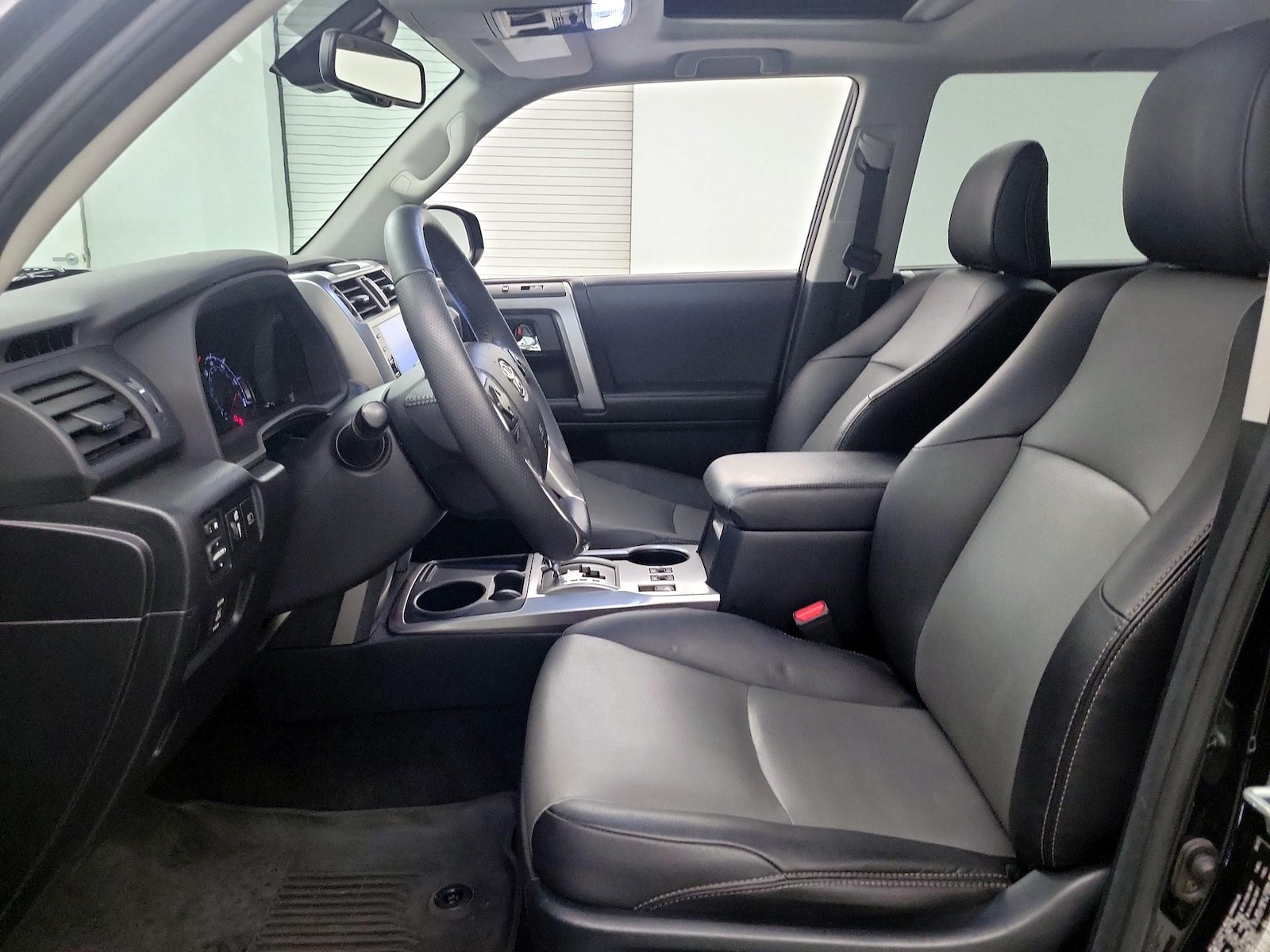 2021 Toyota 4Runner SR5 Premium - Photo 10