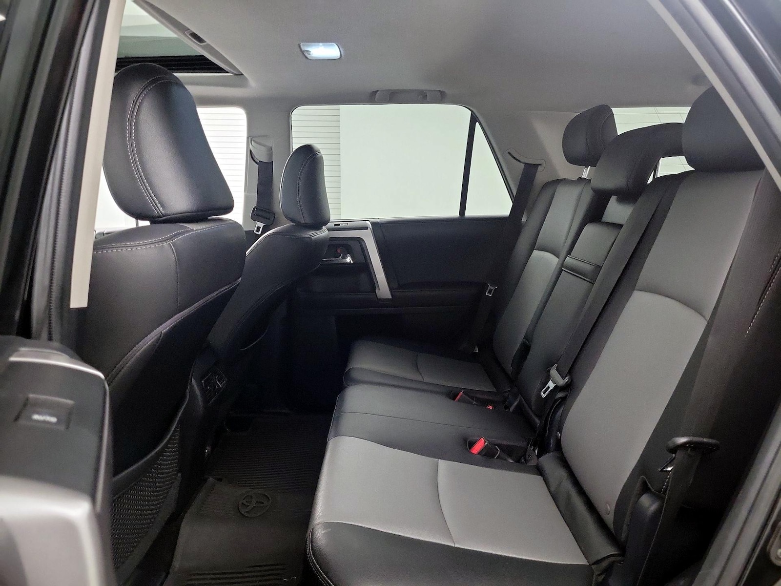 2021 Toyota 4Runner SR5 Premium - Photo 20