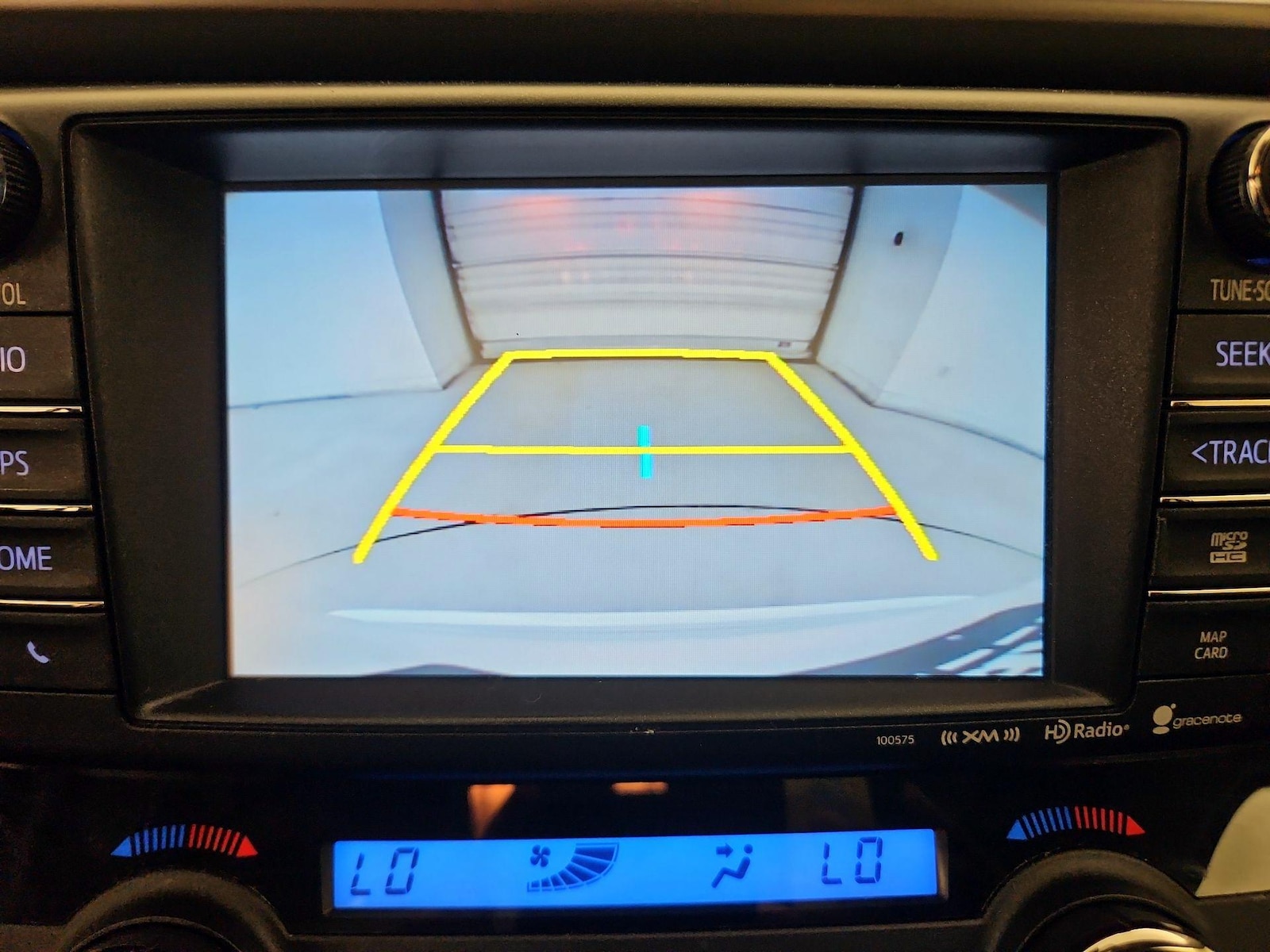 2017 Toyota RAV4 XLE - Photo 15