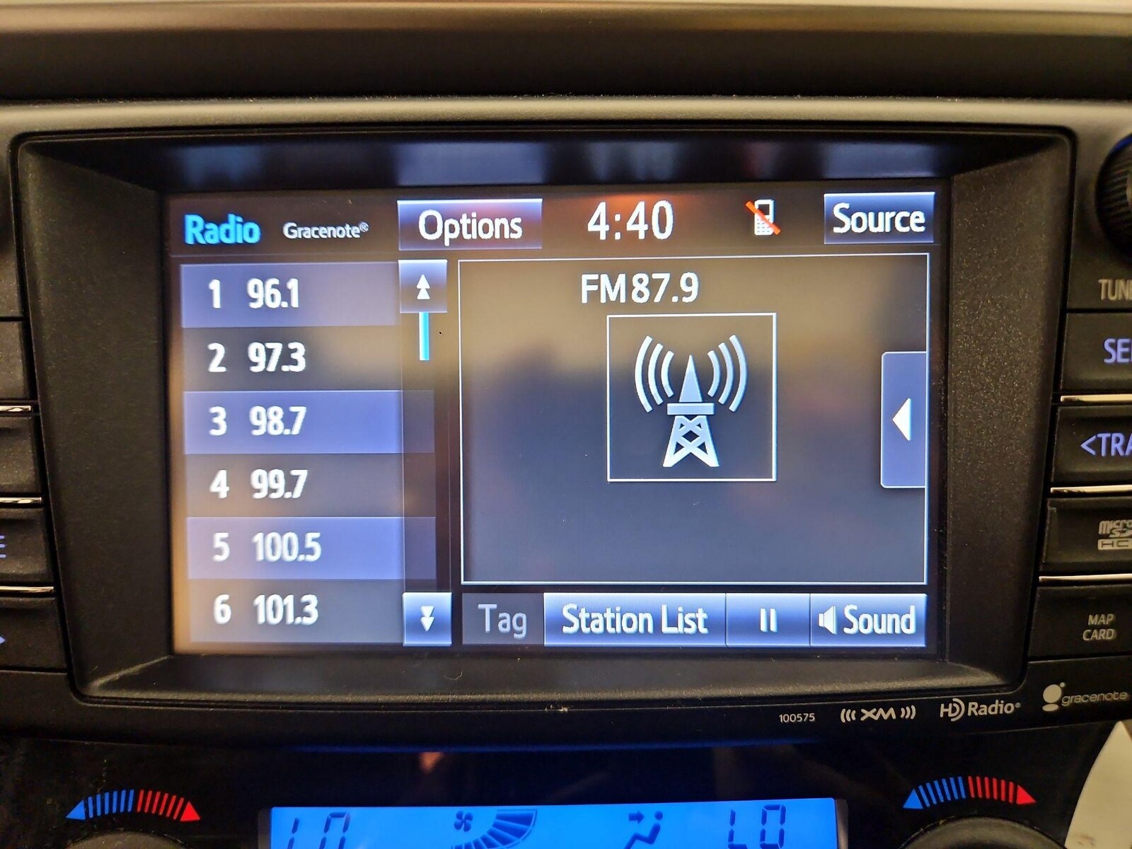 2017 Toyota RAV4 XLE - Photo 16