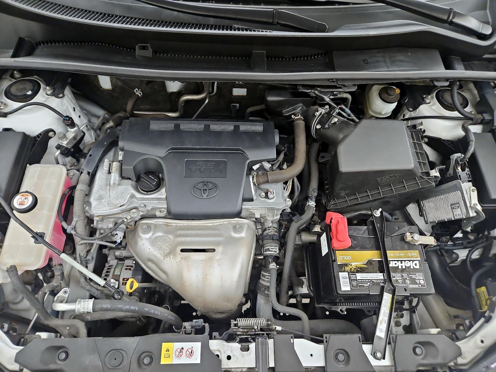 2017 Toyota RAV4 XLE - Photo 23