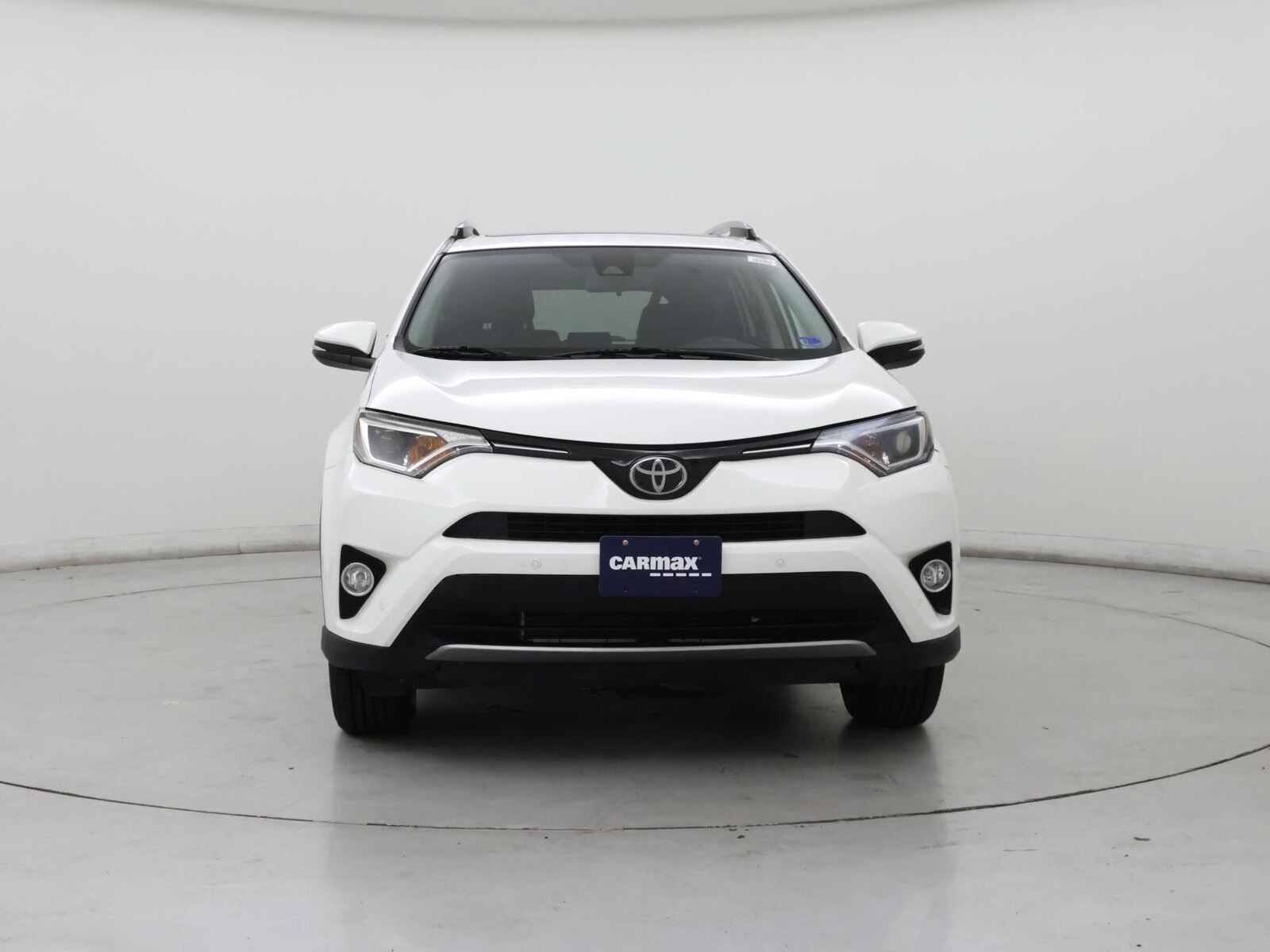 2017 Toyota RAV4 XLE - Photo 6