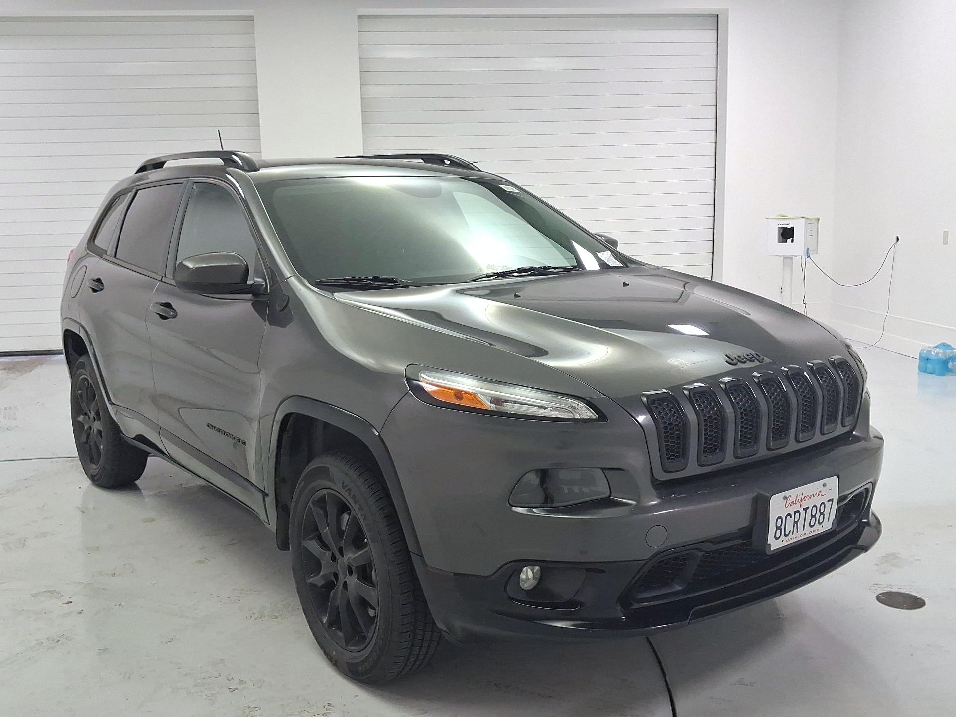 Gray 2018 Jeep Cherokee SUV / Crossover Four-Wheel Drive Automatic