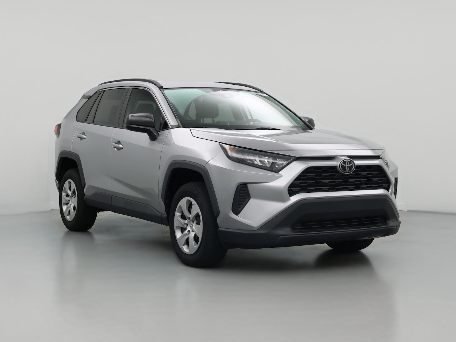 2020 Toyota RAV4 LE - Photo 1