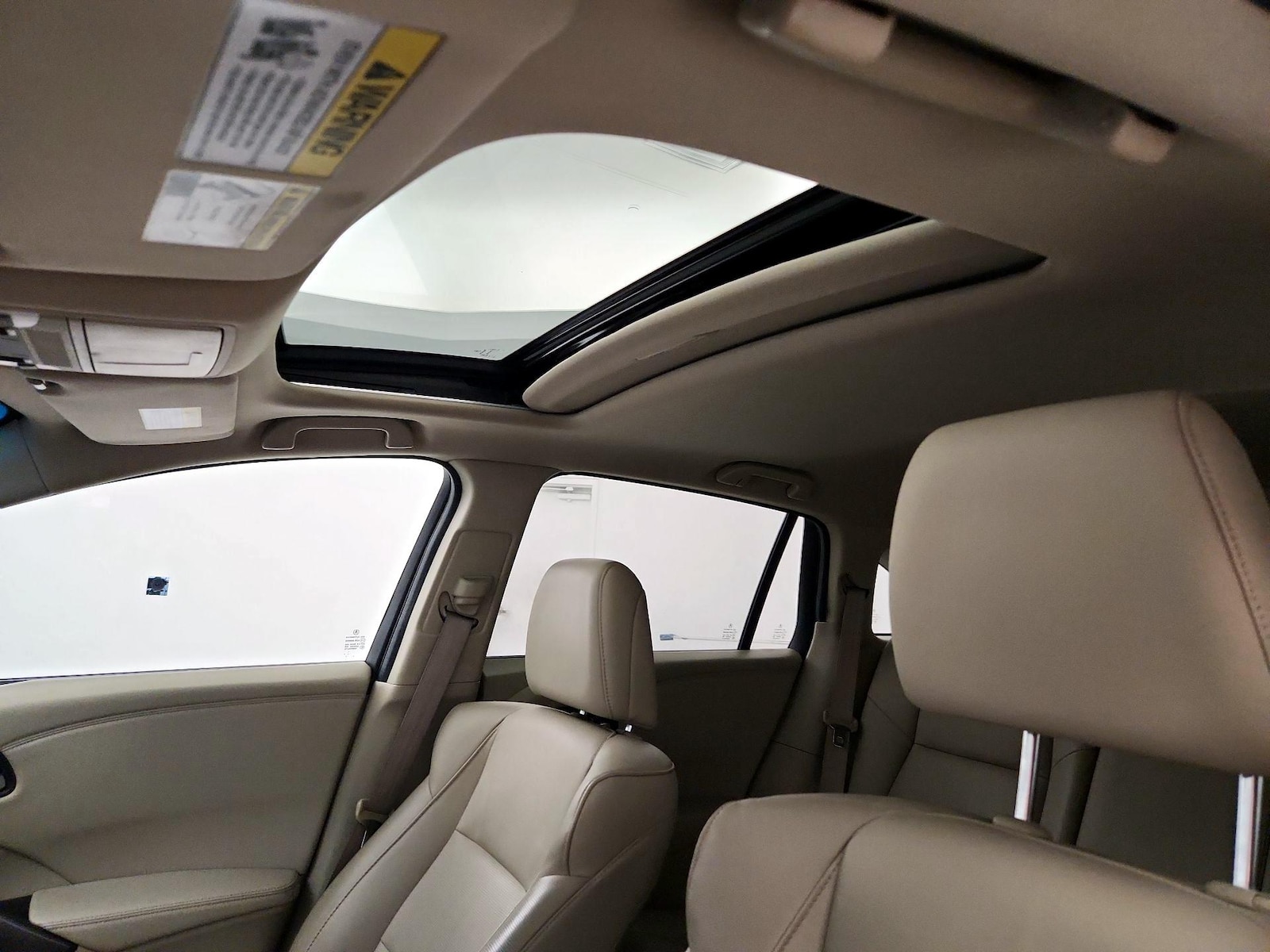 Sunroof(s) & Overhead Airbags