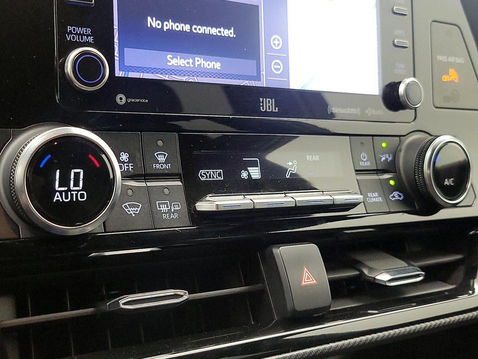 2021 Toyota Highlander XSE - Photo 18