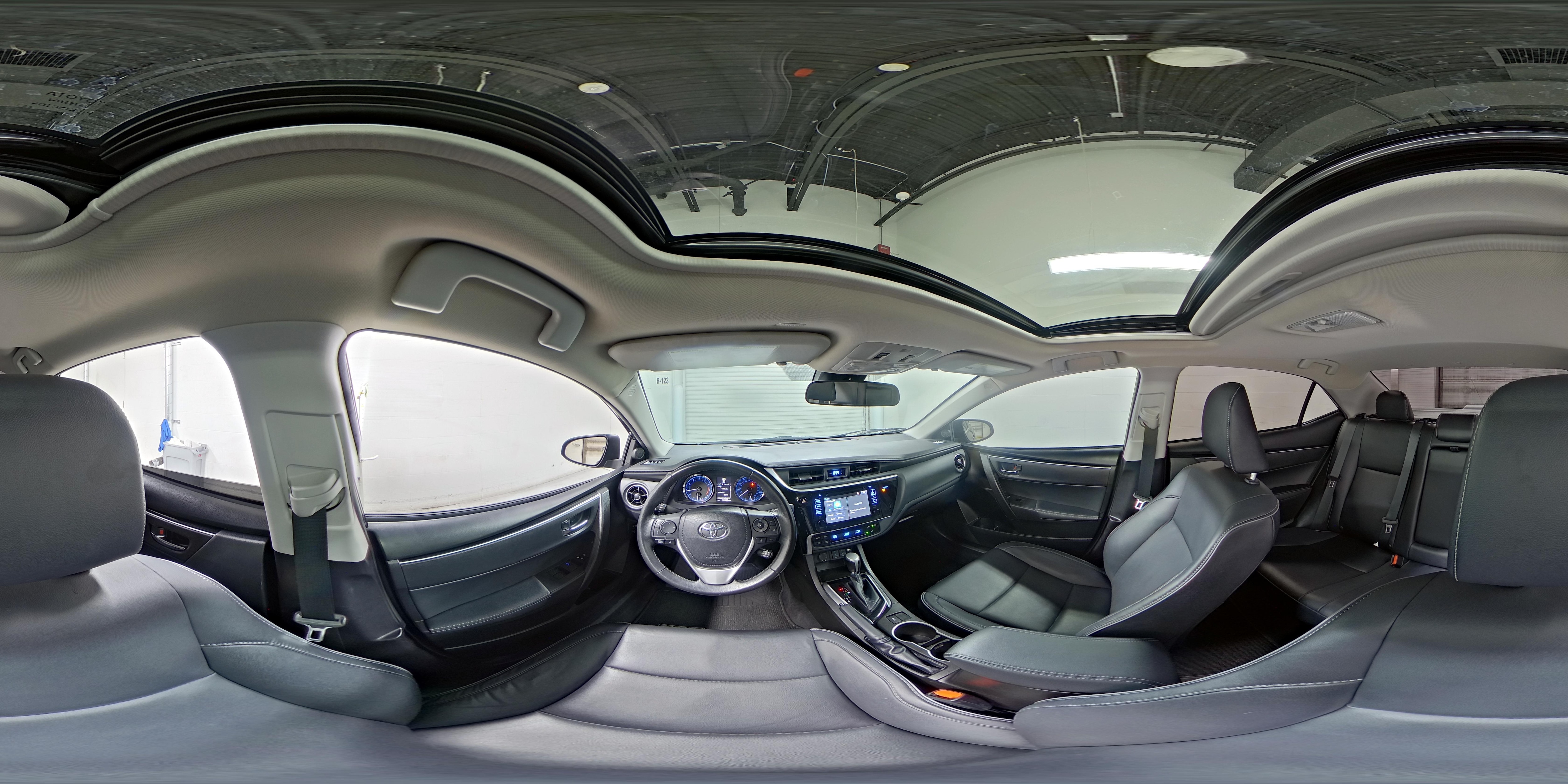 2019 Toyota Corolla XLE - Photo 27