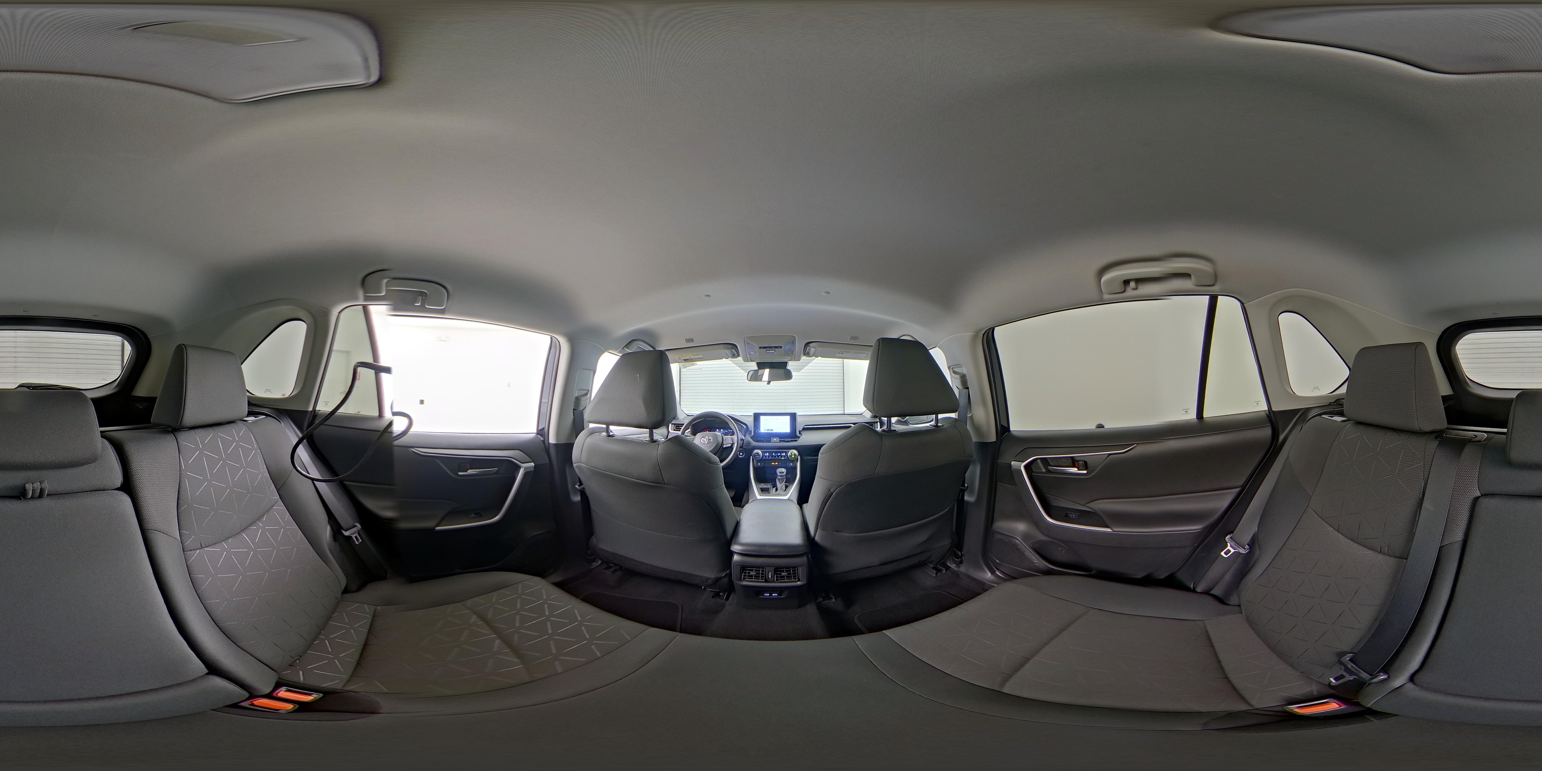 2024 Toyota RAV4 XLE - Photo 25