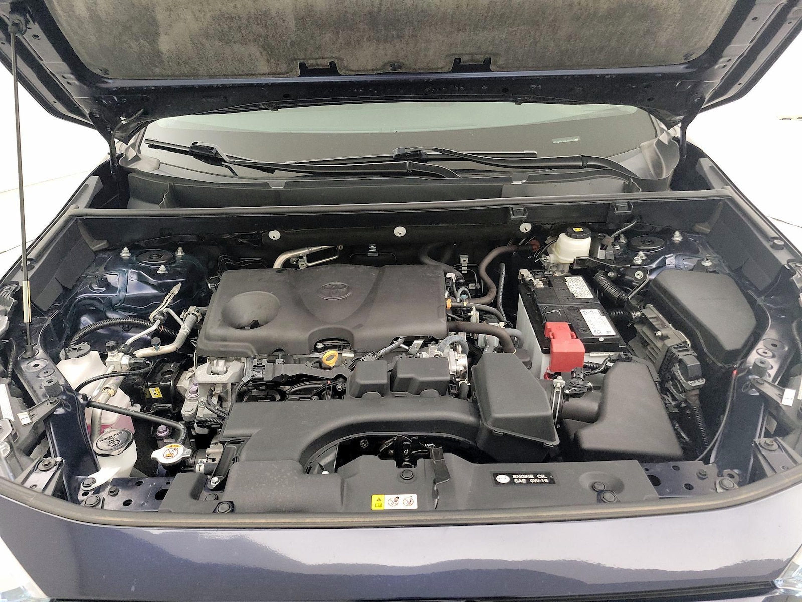 2024 Toyota RAV4 XLE - Photo 22