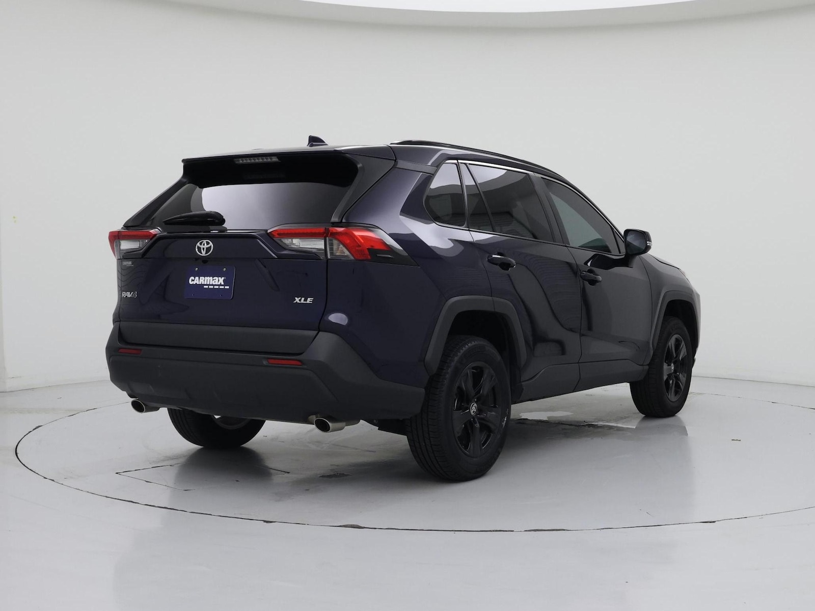 2024 Toyota RAV4 XLE - Photo 9