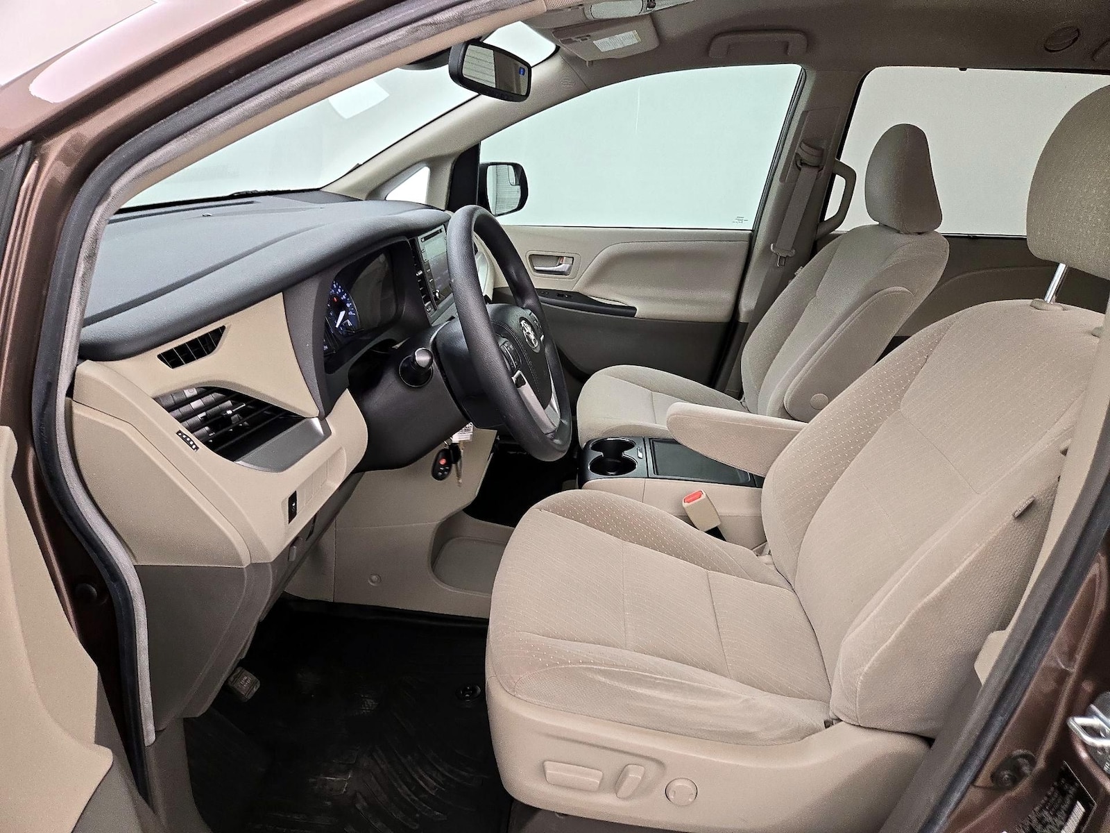 Power Seat(s) & Side Airbags