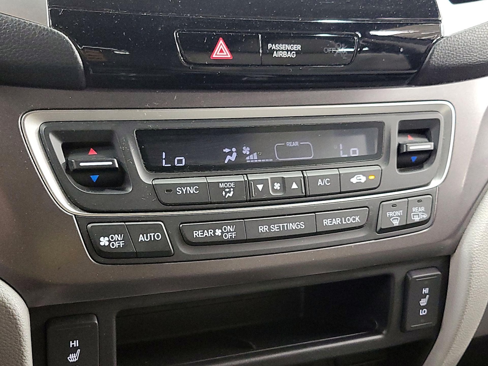 2017 Honda Pilot EX-L - Photo 8