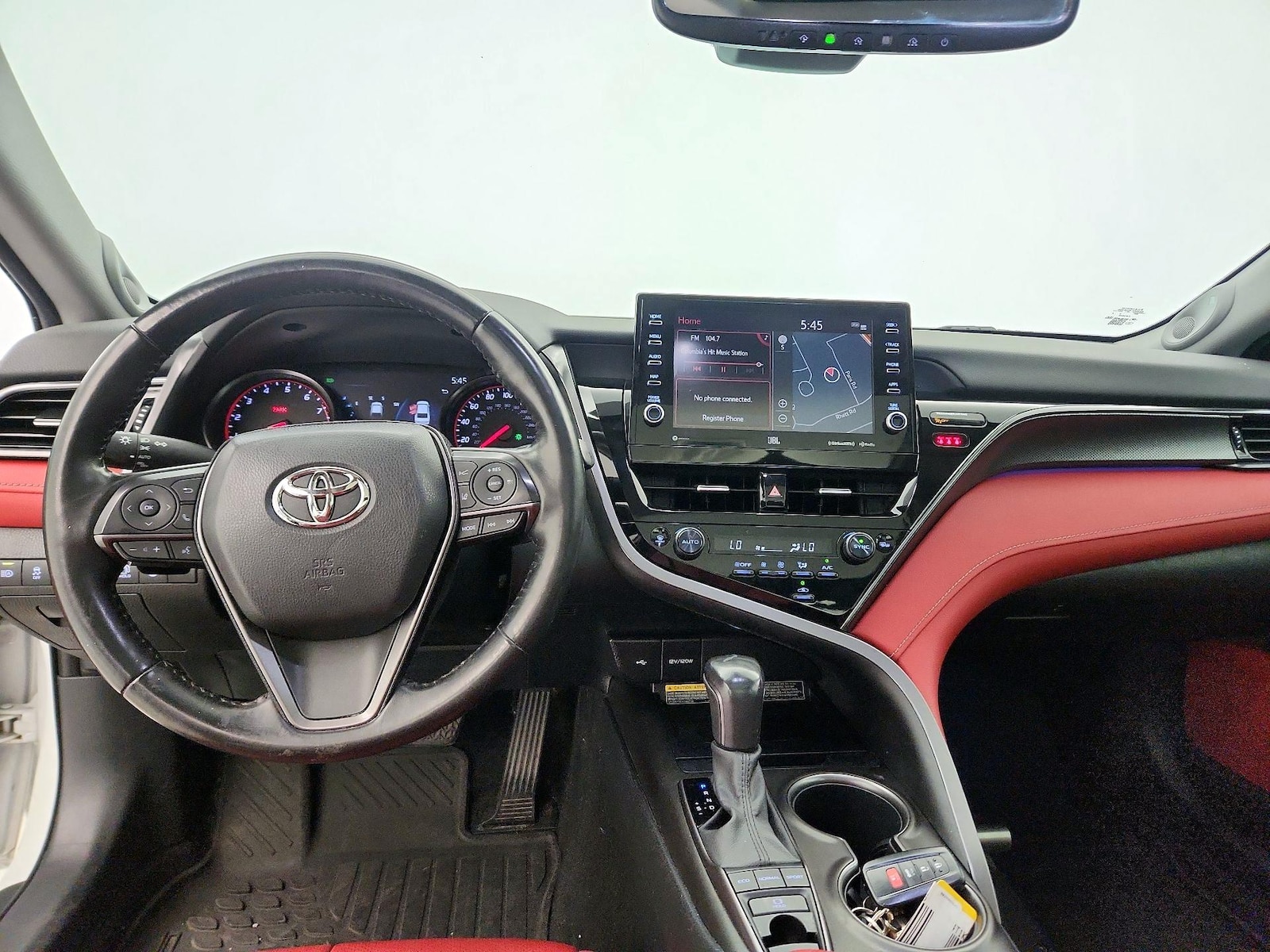 2021 Toyota Camry XSE - Photo 10