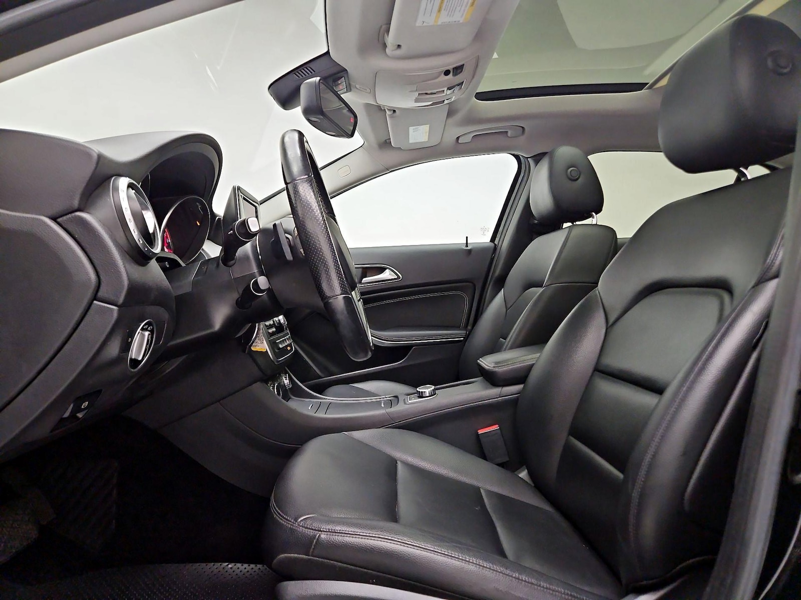 Power Seat(s) & Leather Seats