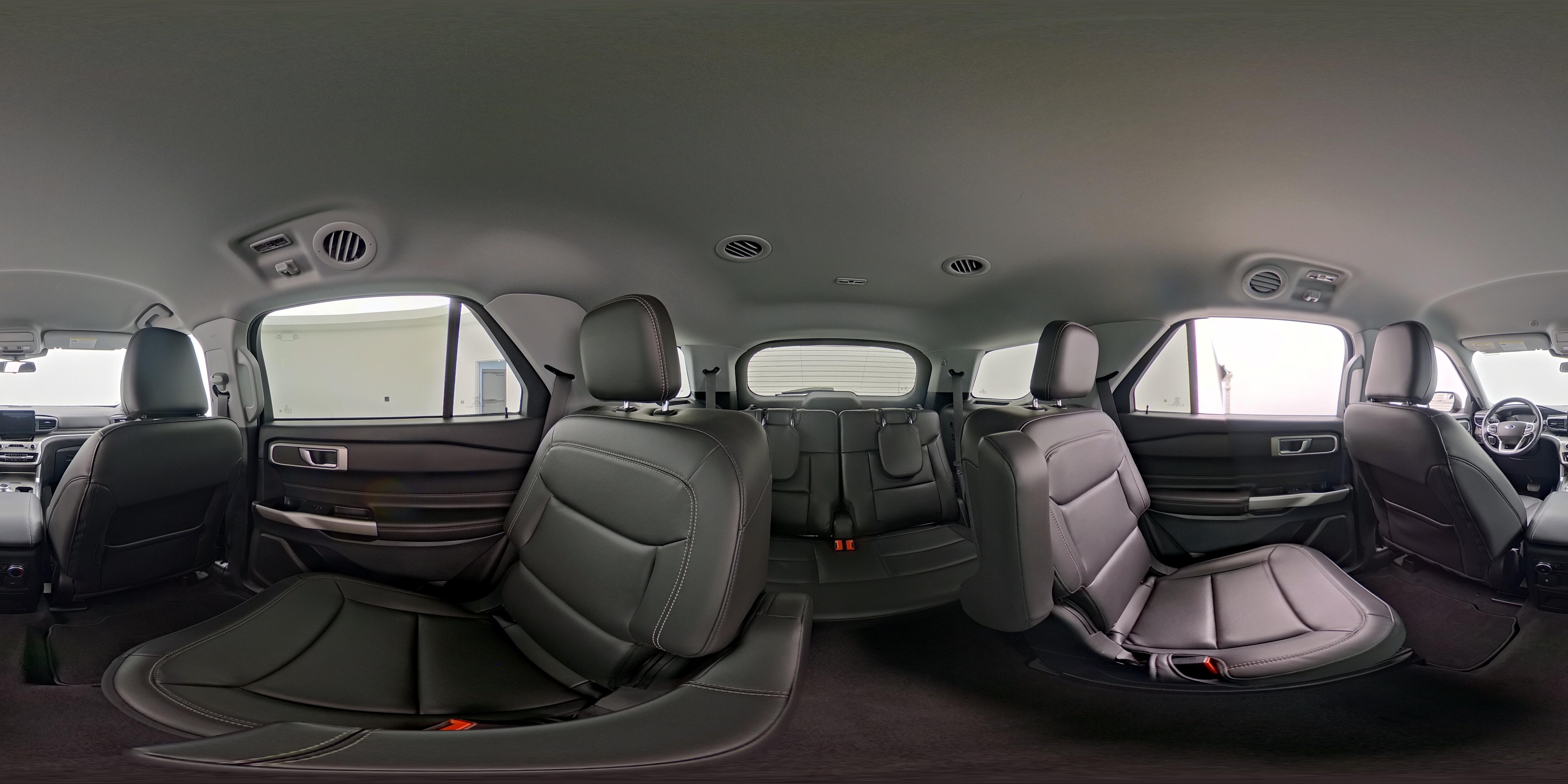 2022 Ford Explorer XLT - Photo 25