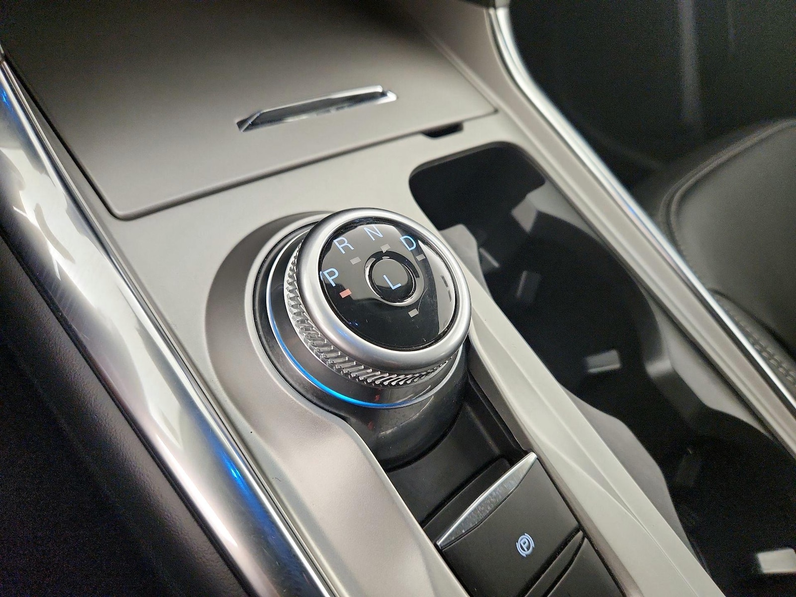 2022 Ford Explorer XLT - Photo 16