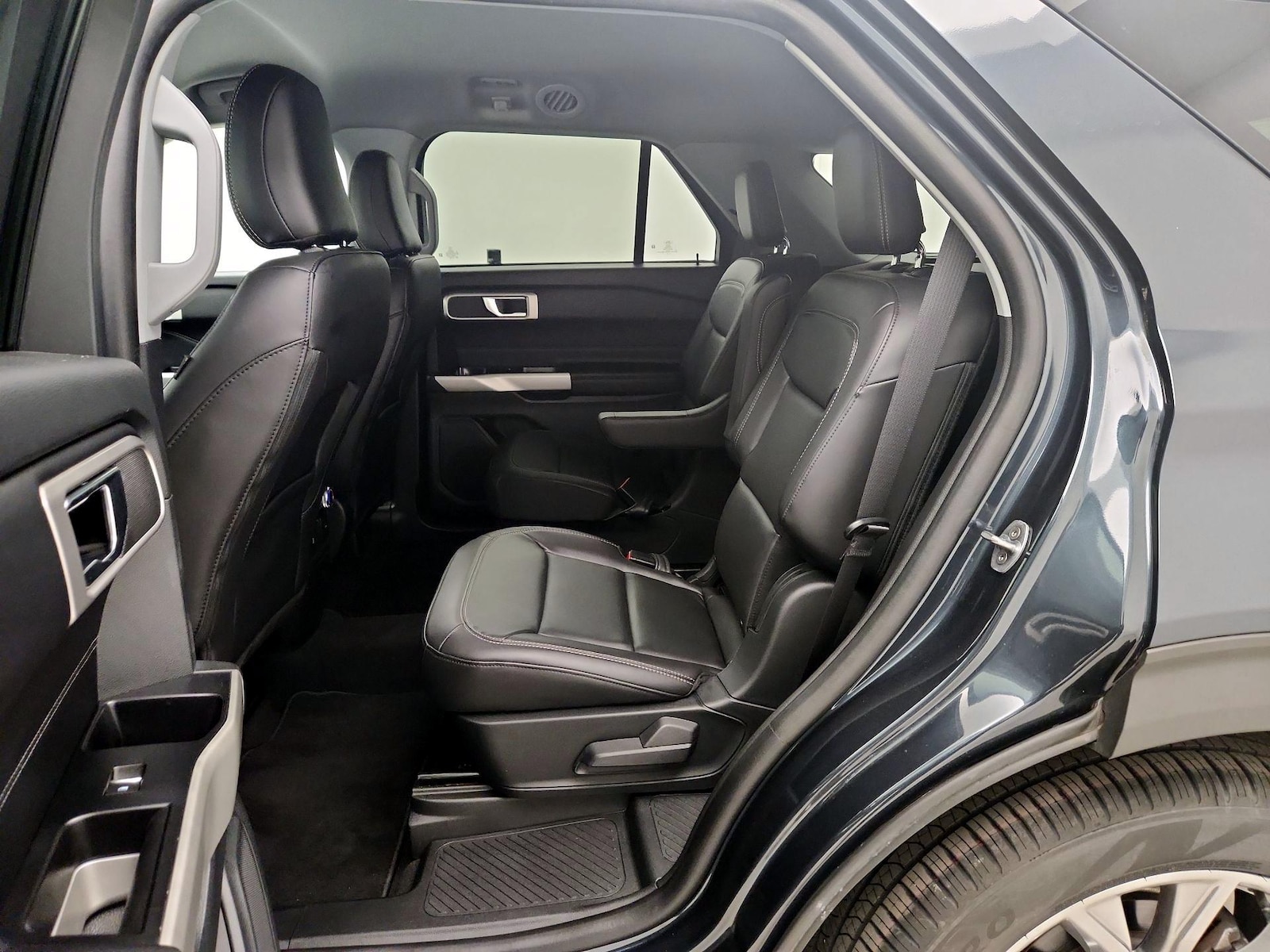 2022 Ford Explorer XLT - Photo 18