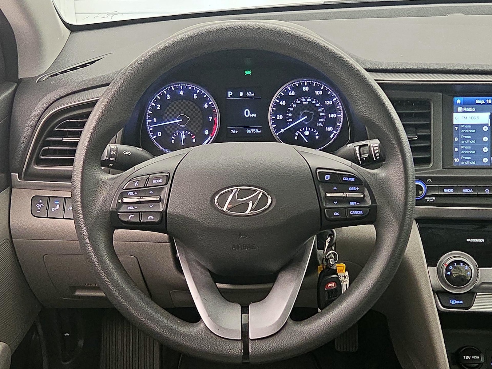2019 Hyundai Elantra SEL - Photo 11