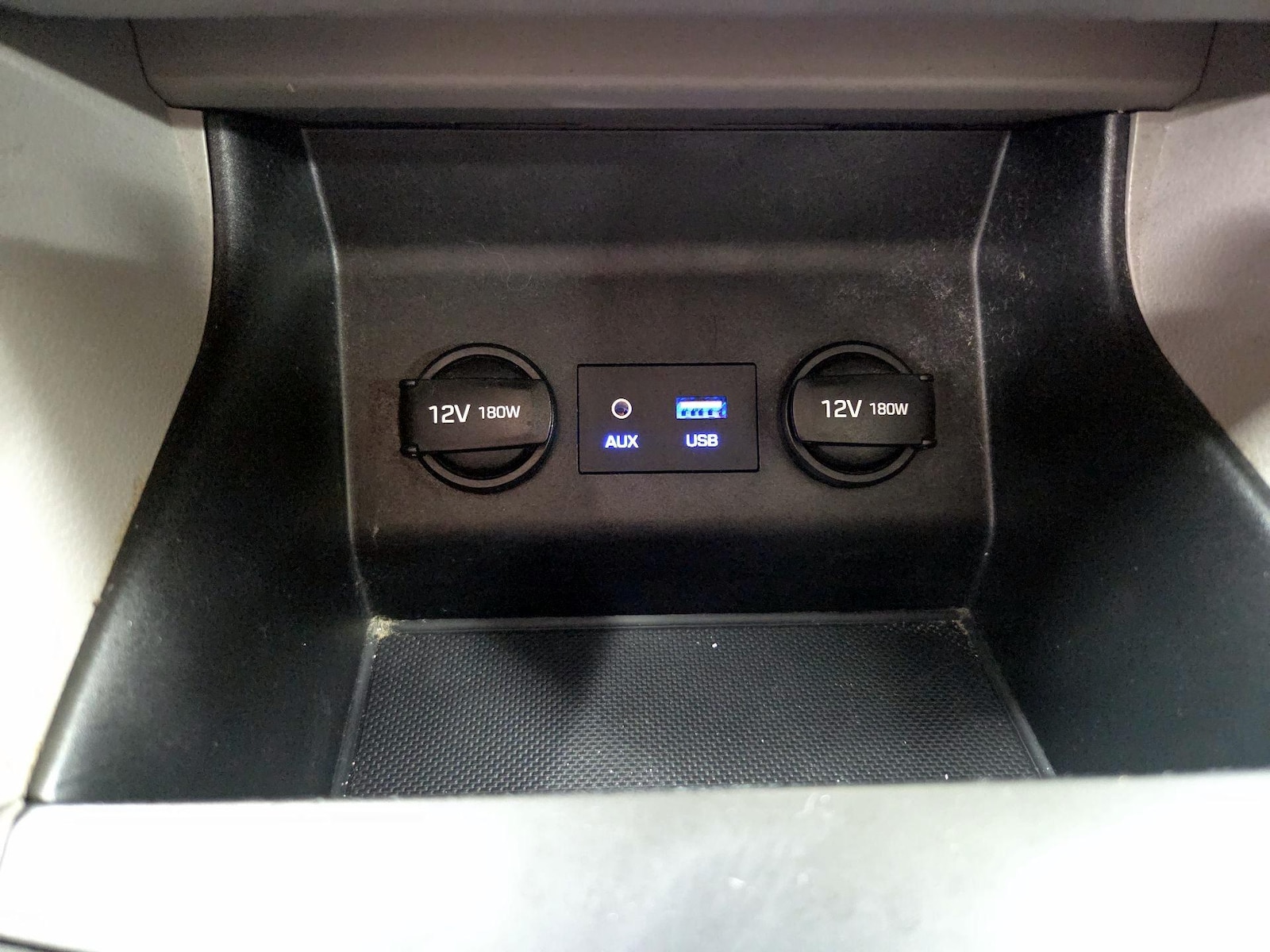 2019 Hyundai Elantra SEL - Photo 19