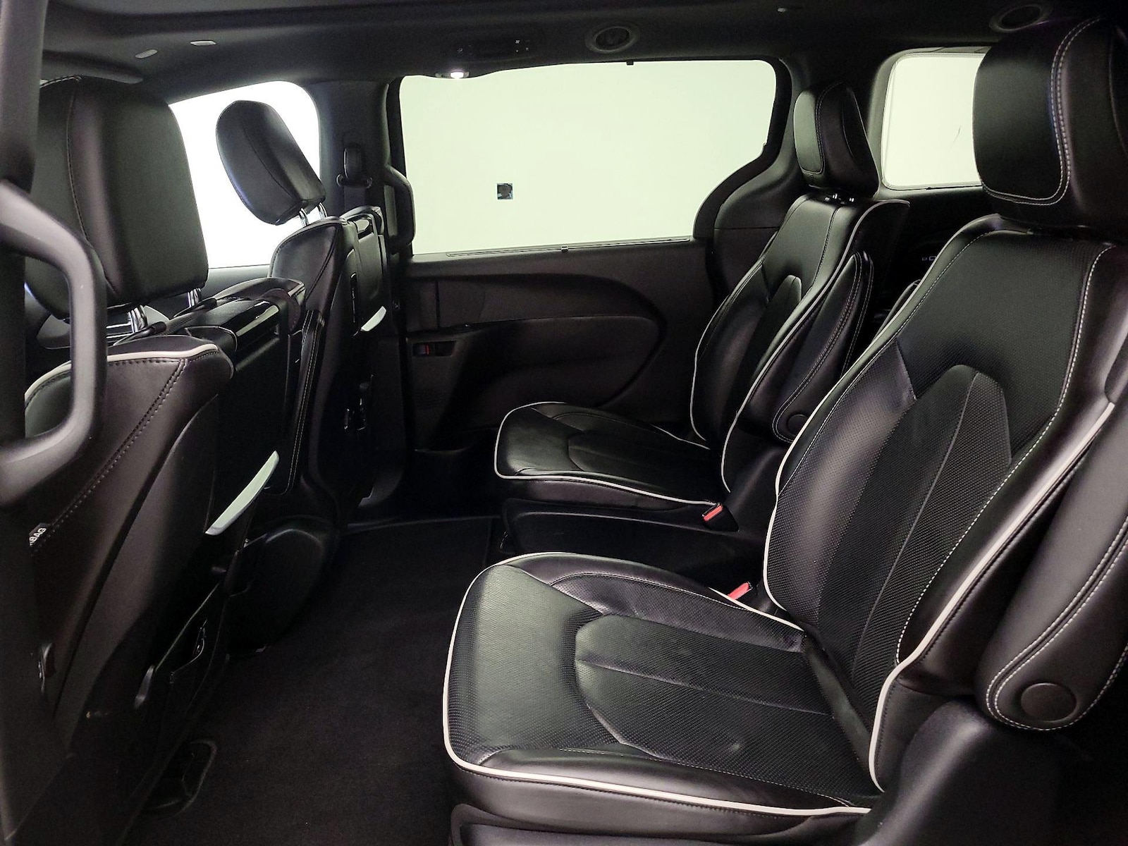 2023 Chrysler Pacifica Hybrid Limited - Photo 22