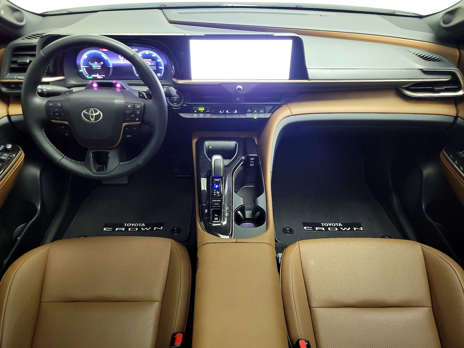 2025 Toyota Crown Signia Limited - Photo 10