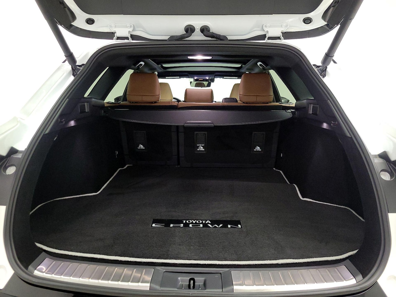 2025 Toyota Crown Signia Limited - Photo 23