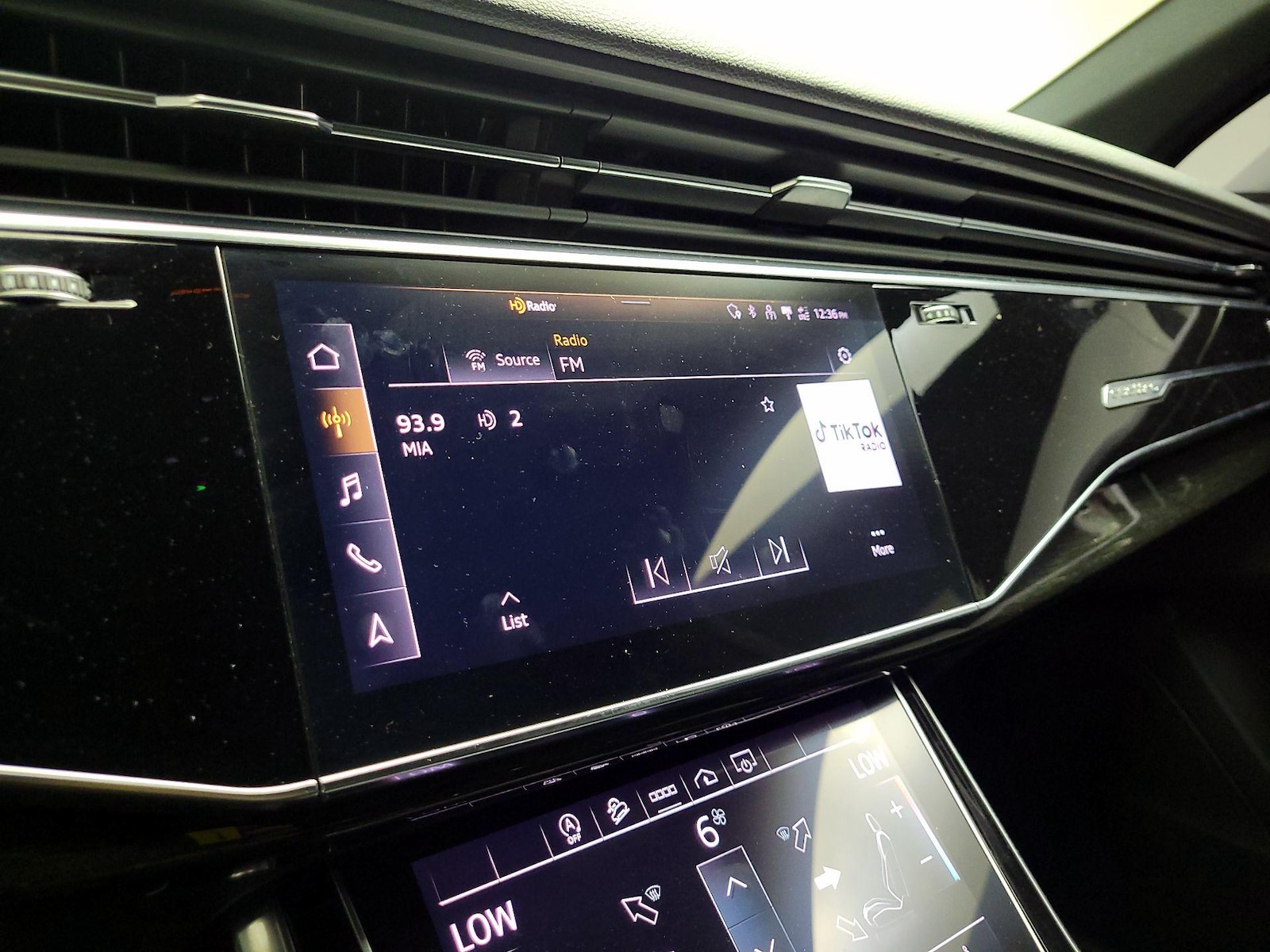 2022 Audi Q7 Premium - Photo 17