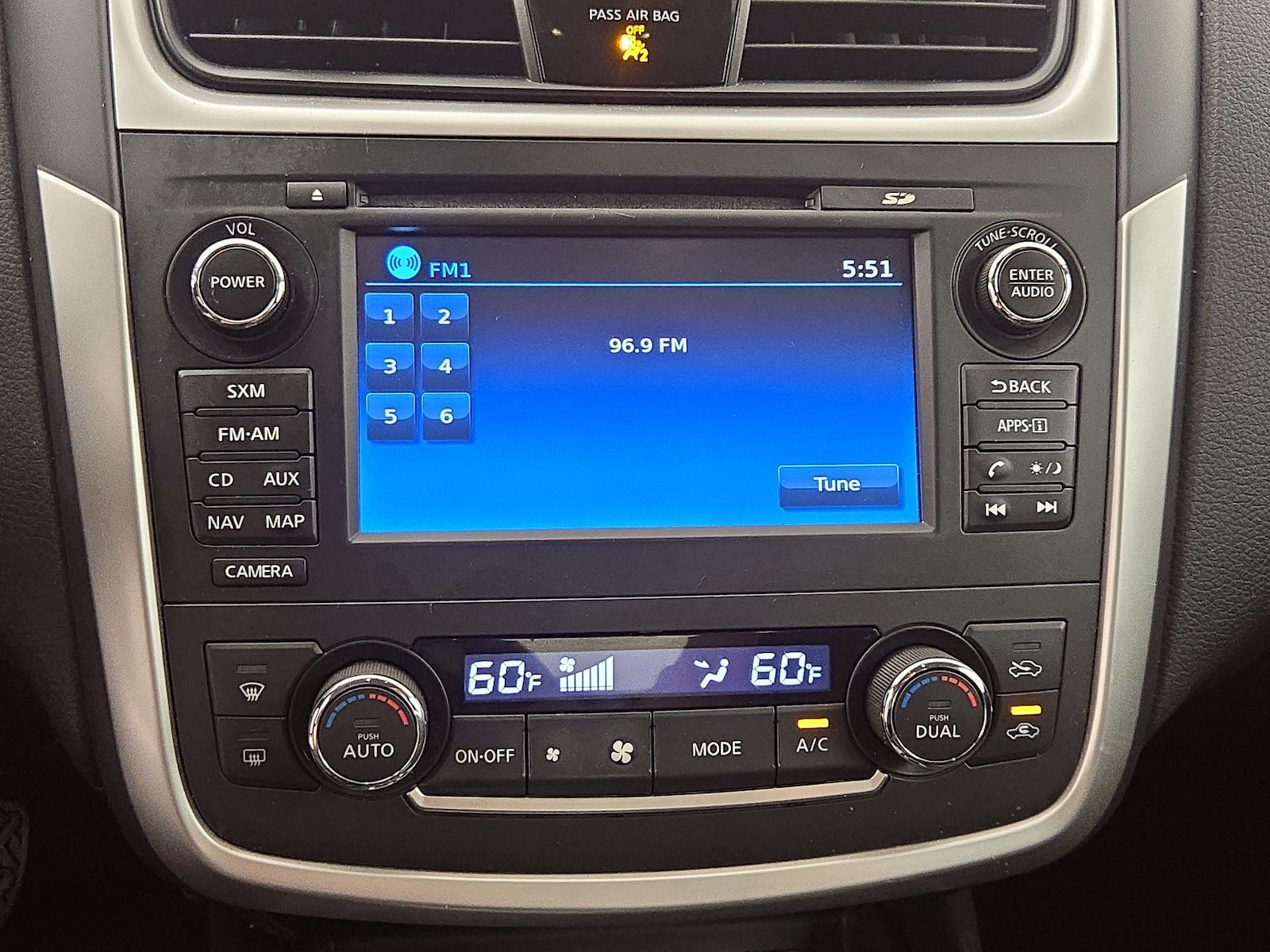 2017 Nissan Altima SL - Photo 17