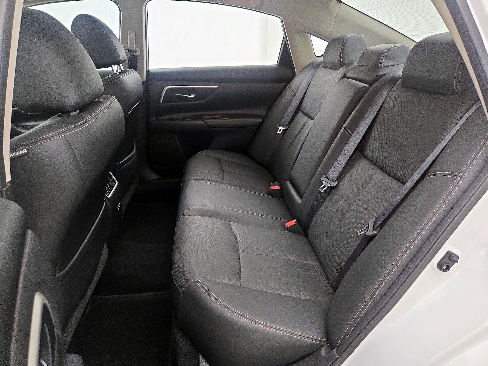 2017 Nissan Altima SL - Photo 22