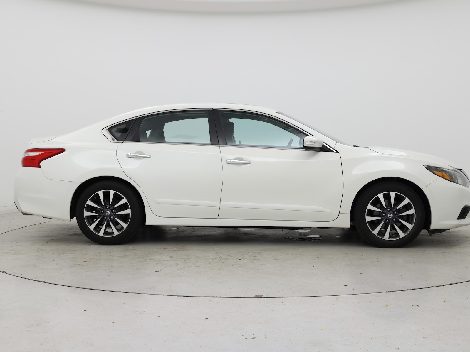 2017 Nissan Altima SL - Photo 8