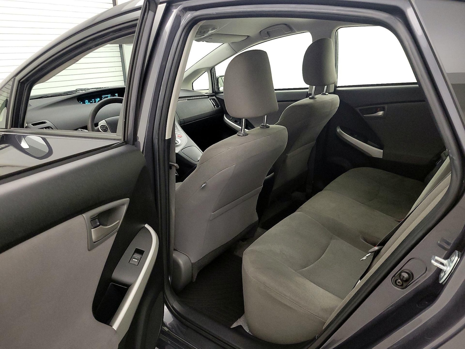 2015 Toyota Prius Two - Photo 20